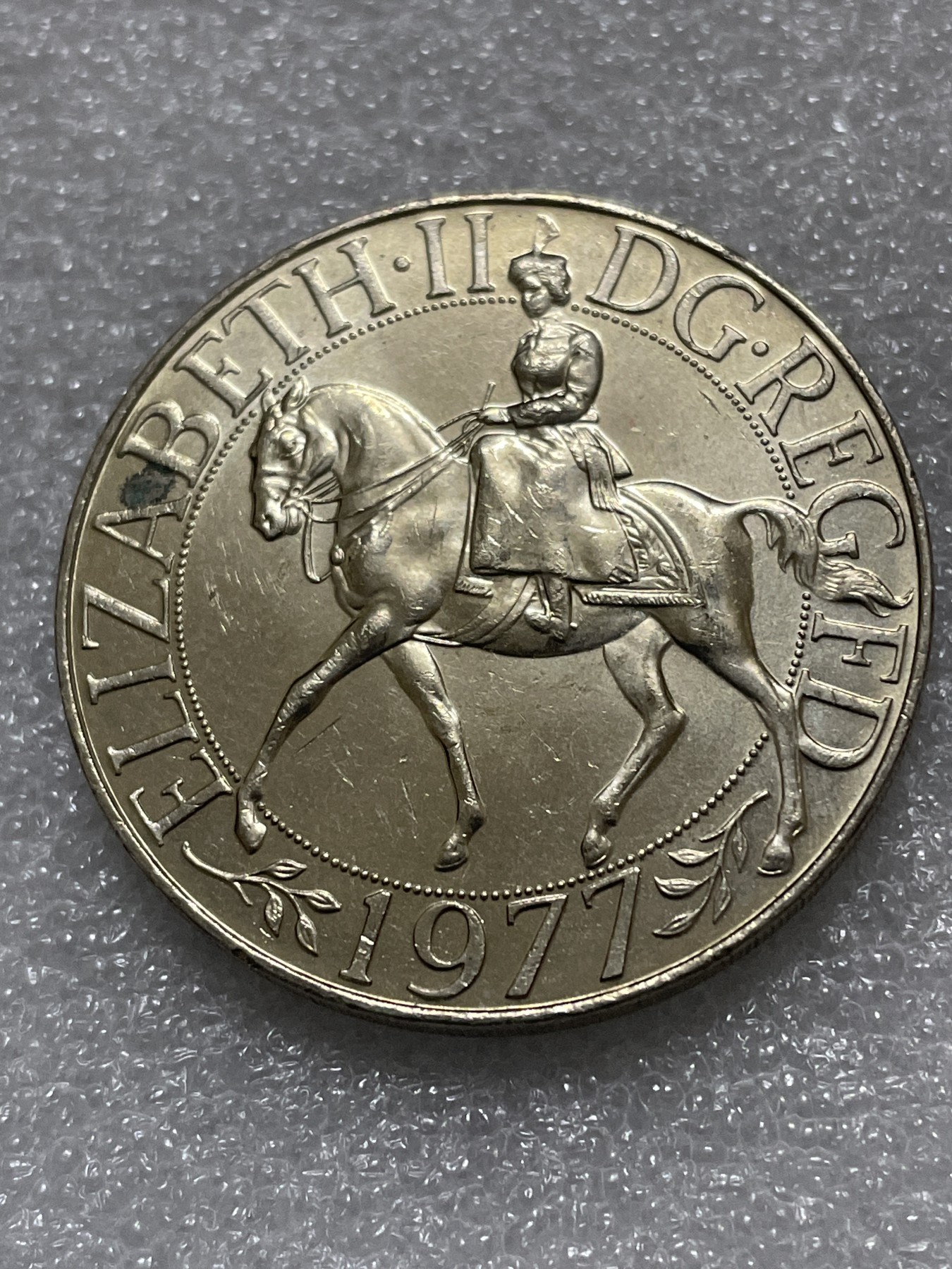 神仙姐姐散币好品专场第三十一期（无佣金满邮自动发出 原光 1977 年英国 1 克朗