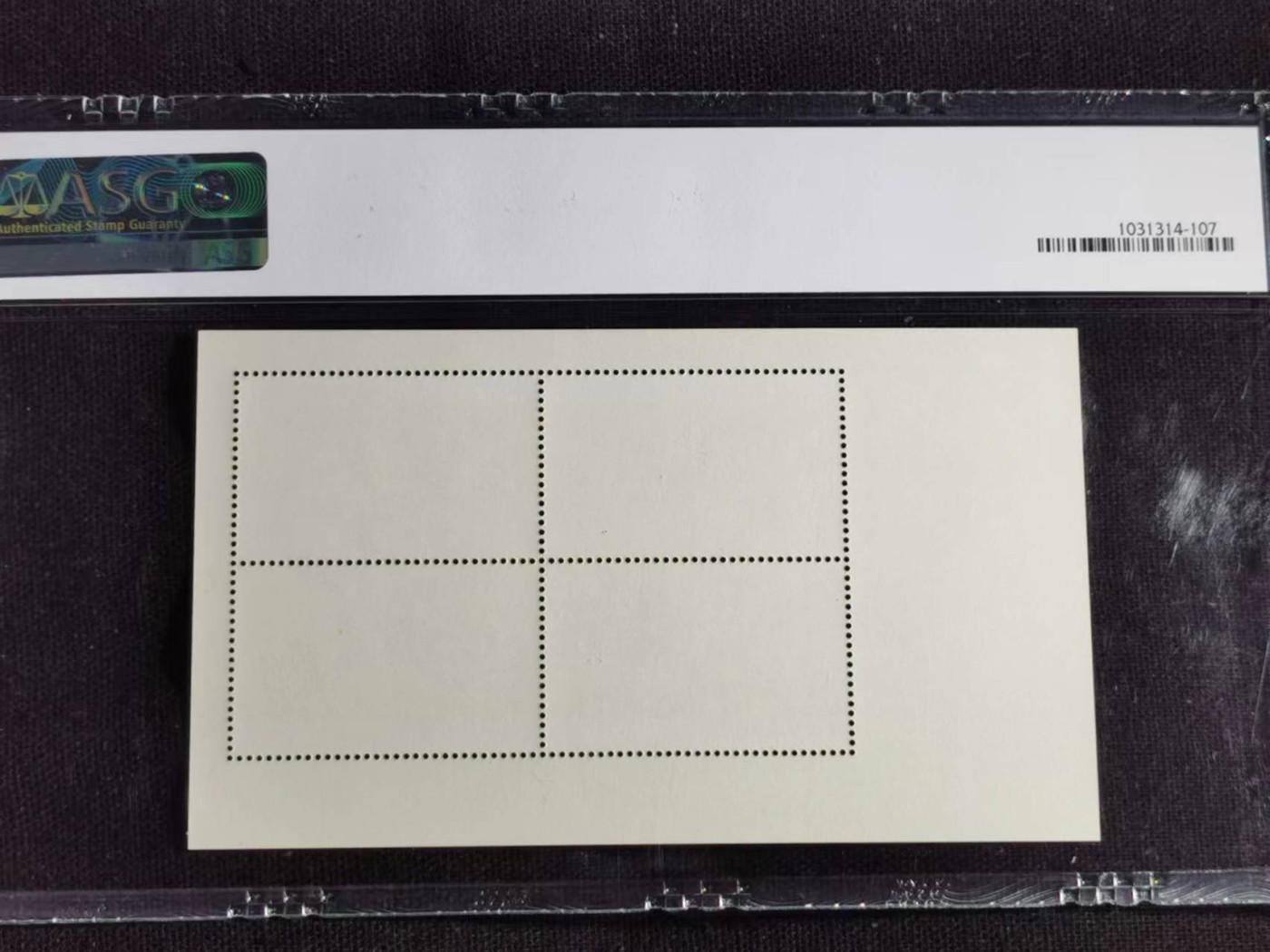 刘世昌艺术品销售中心～虎踞龙蟠*金杨在线联拍群第508期 中国香港1992年《北京奥运会》 9.9元  小全张（ASG XF90 串号：1031314-107）1枚。