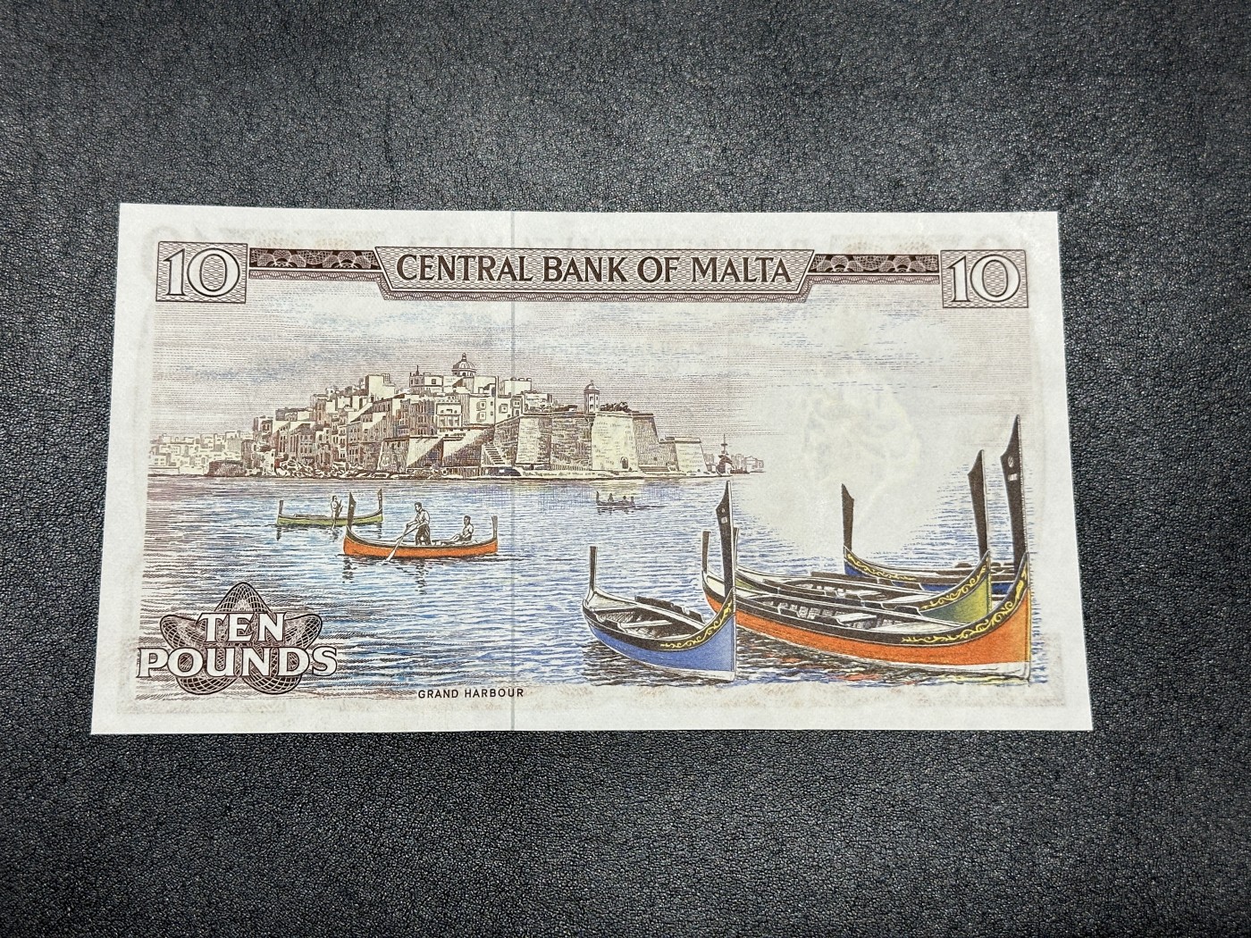 《外钞收藏家》第三百六十七期 1967年马耳他10里拉 全新UNC 彩背 无47尾8 绝品