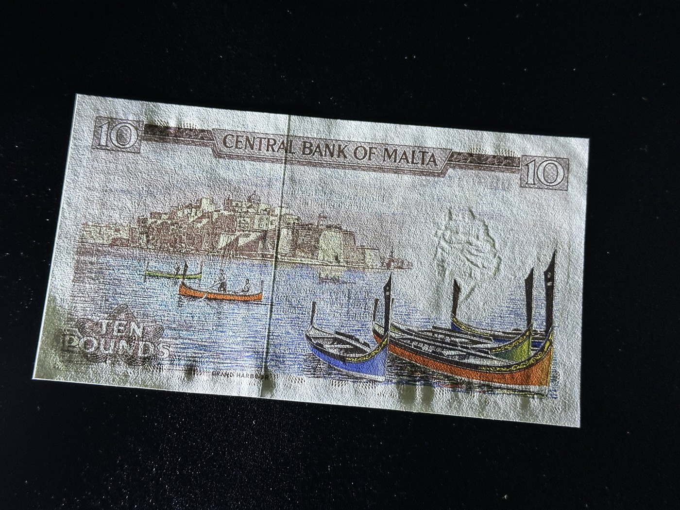 《外钞收藏家》第三百六十七期 1967年马耳他10里拉 全新UNC 彩背 无47尾8 绝品