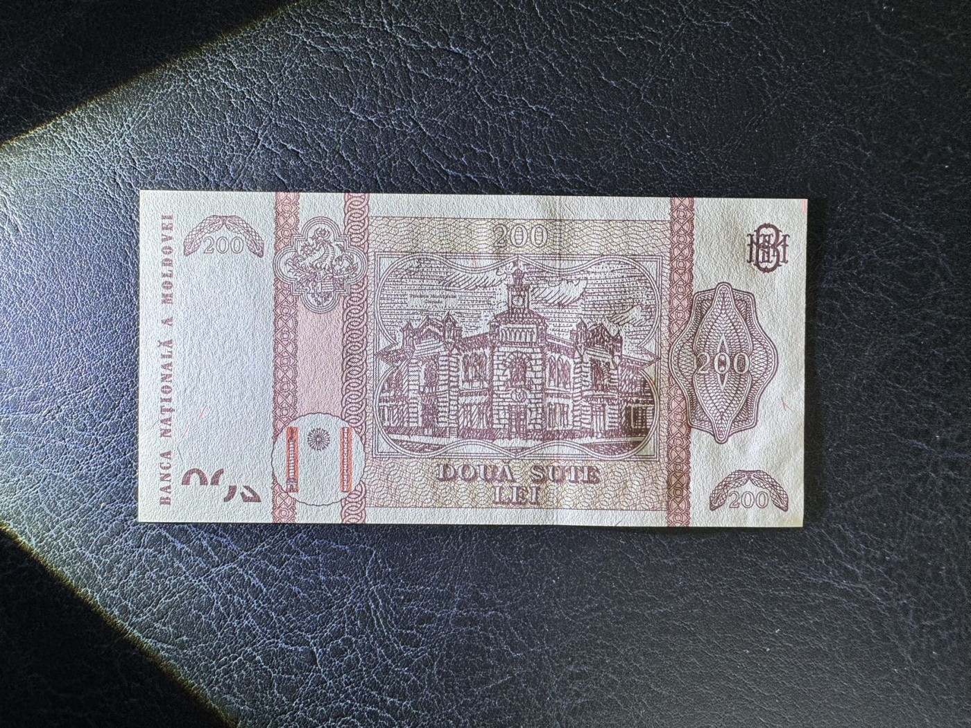 收藏联盟Quantum Auction 第339期拍卖  萨尔瓦多2013年200列伊纪念钞 品相全新UNC