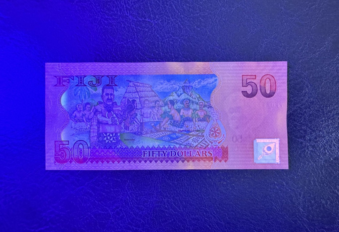 收藏联盟Quantum Auction 第339期拍卖  斐济2013年版50元 品相全新UNC 号码无4 正面为稀有血兰花