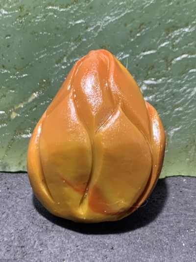 精美亚光战国红玛瑙手工俏色巧雕花骨朵吊坠一个， - 精美亚光战国红玛瑙手工俏色巧雕花骨朵吊坠一个，