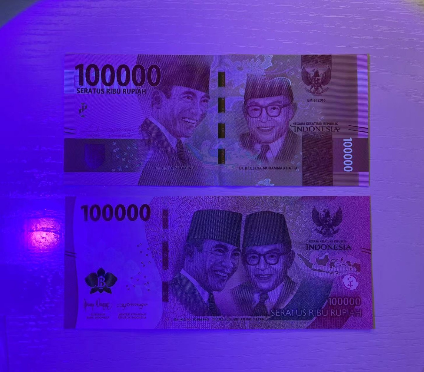 【Blue Auction】✨世界纸币精拍第462期【精】 【一组2张均AAA冠】印尼 2016-2022年10万卢比 全新UNC