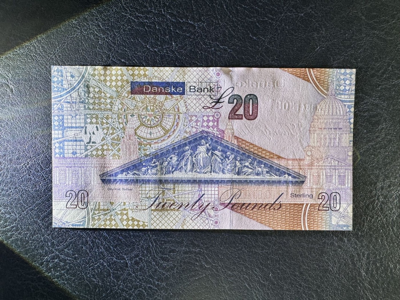 收藏联盟Quantum Auction 第339期拍卖  北爱尔兰2016年20镑 品相全新UNC 发明家 弗格森 