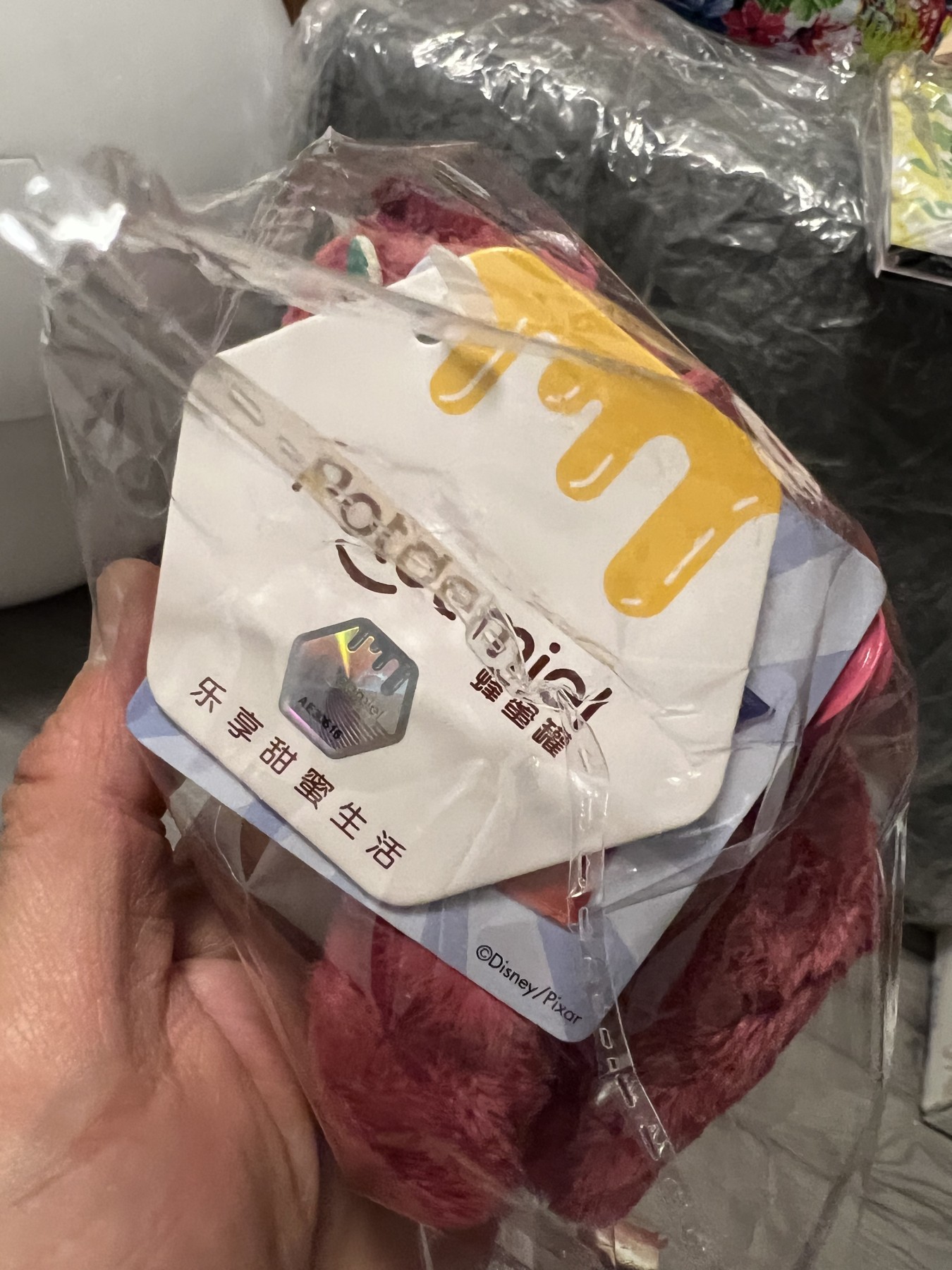 零元拍：李汶翰亲笔签名宣传卡，拍中就送正版草莓熊毛绒公仔