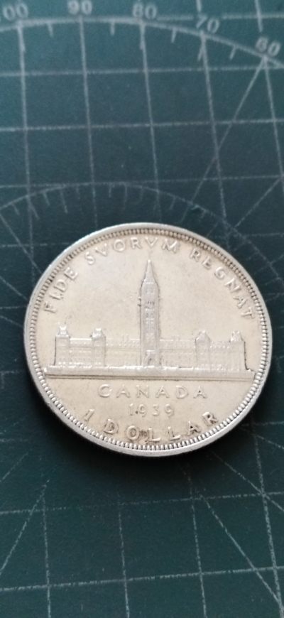 外国硬币初藏2024年第10场 - 加拿大1元银币1939年带光。