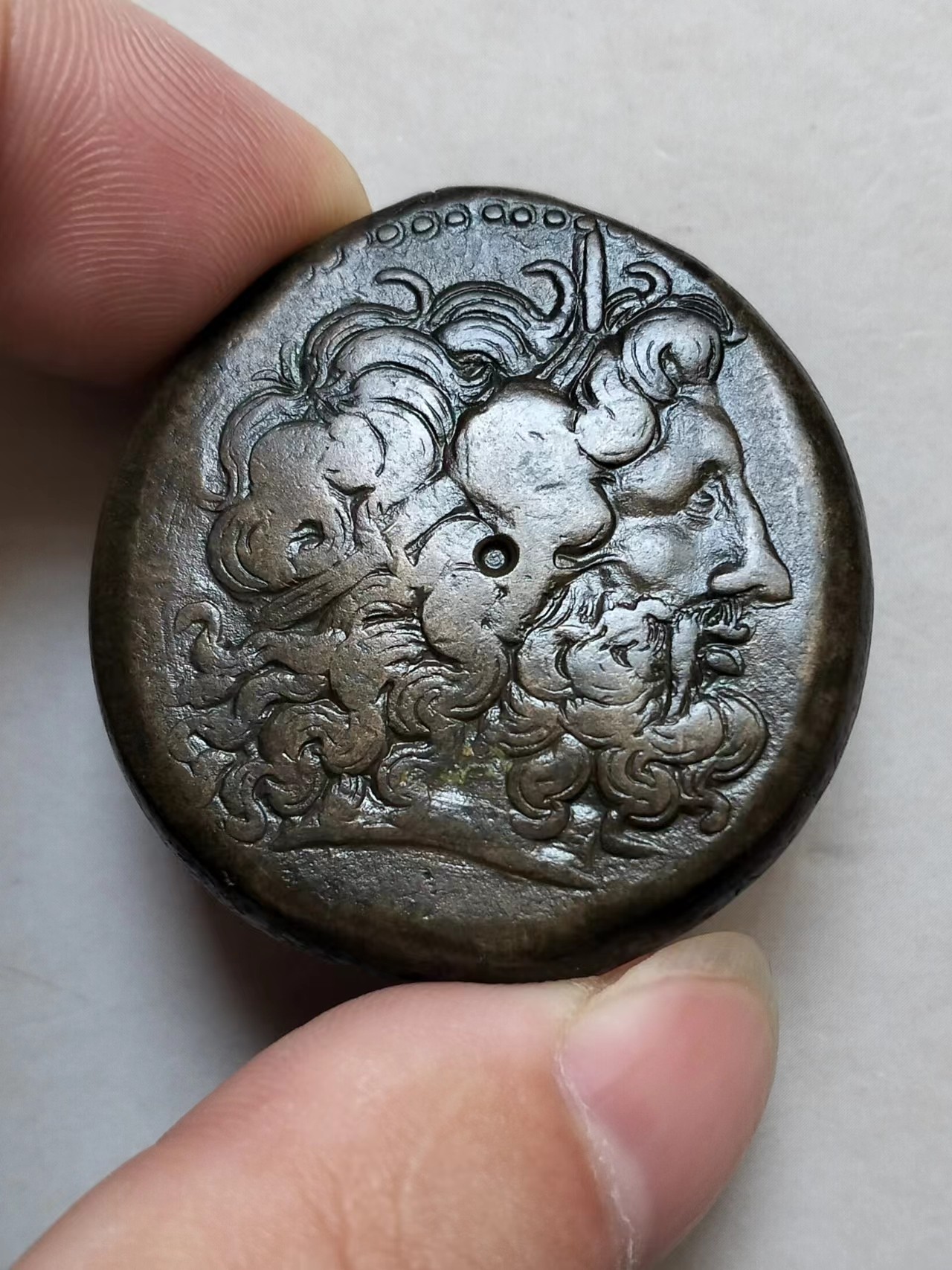 熊太乐钱币拍卖第2场 油润厚重的希腊化古埃及托勒密王朝托勒密三世大铜币 