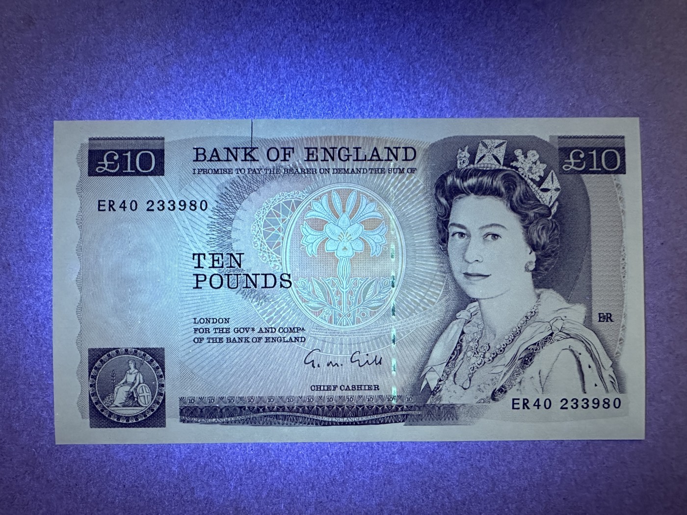 《张总收藏》146期-外币精品荟萃 英格兰10镑 AU D序列 顶部有个裂口