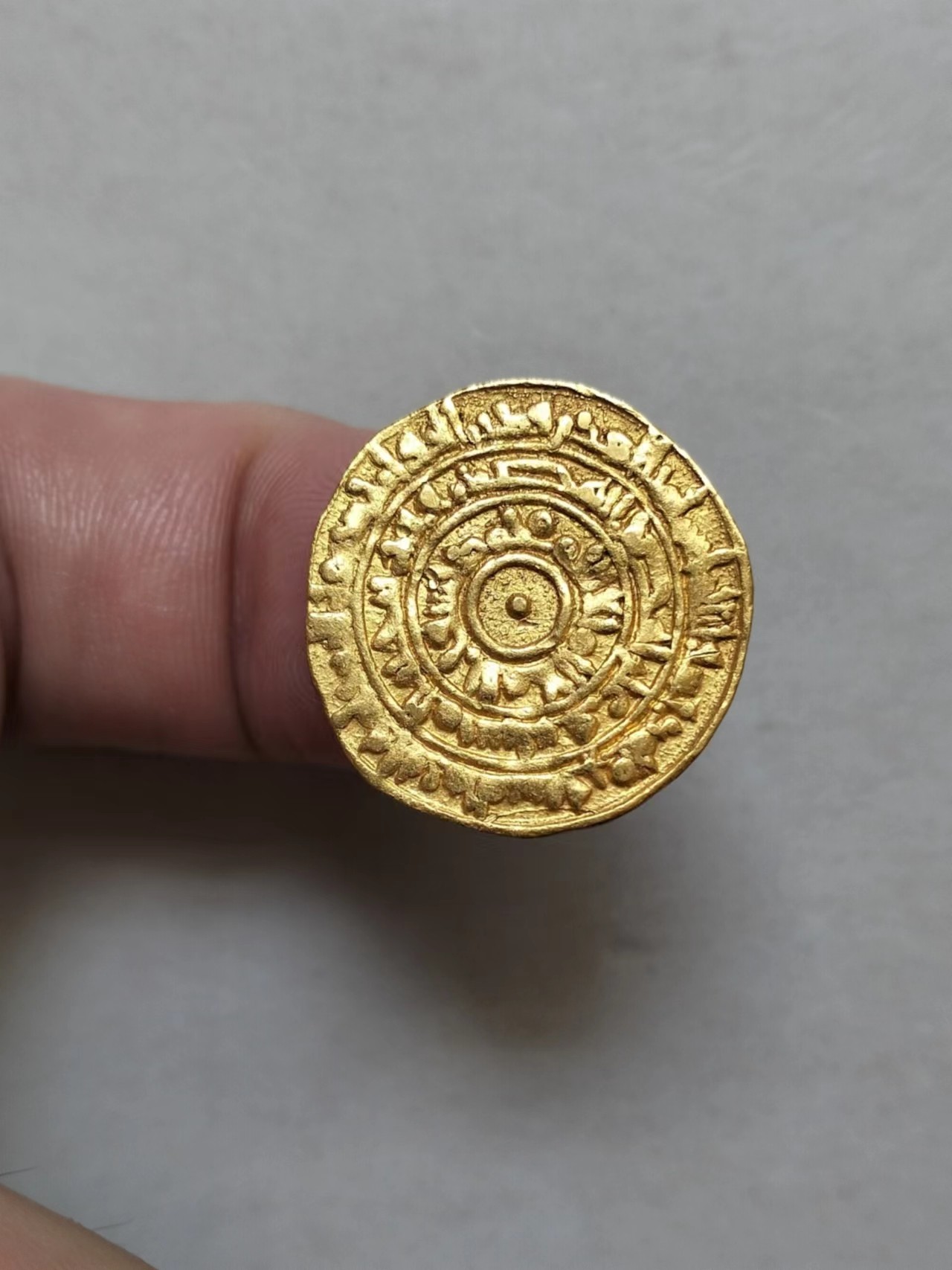熊太乐钱币拍卖第2场 阿拉伯帝国法蒂玛王朝穆伊兹哈里发金币 