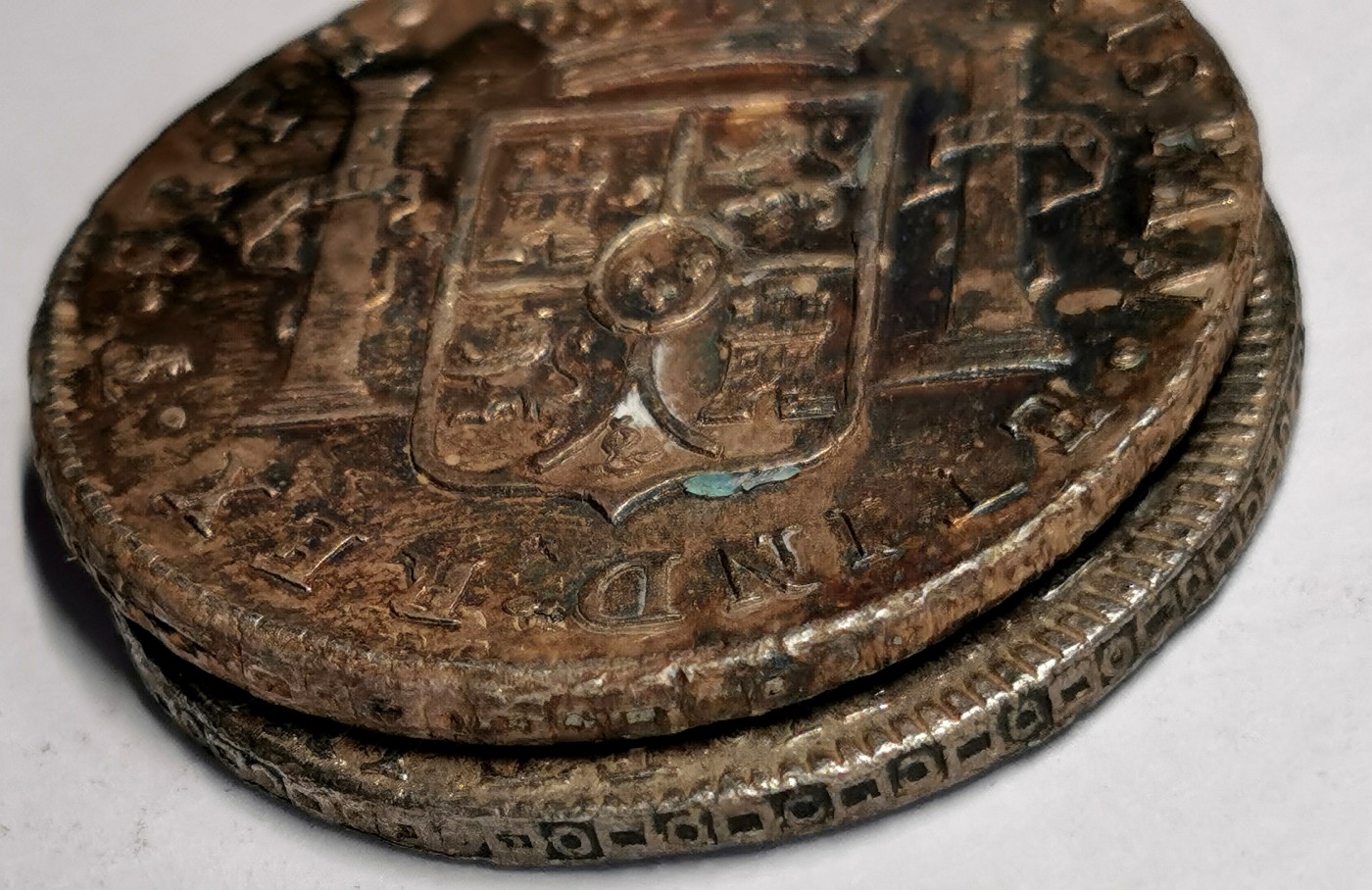 凡希社世界钱币微拍第二百六十六期 1785/6玻利维亚墨西哥卡三双柱一对美品！