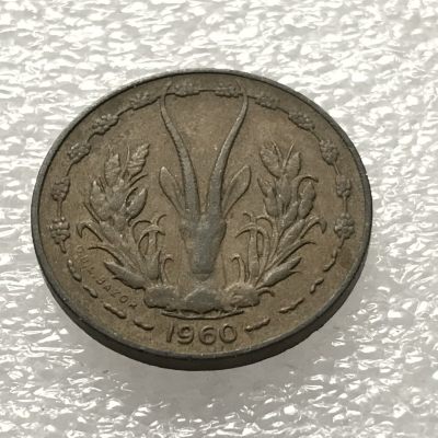 🌹外币初藏🌹🐯第13场 每周二四六晚8点 - 西非联盟1960年首版5法郎 独年版