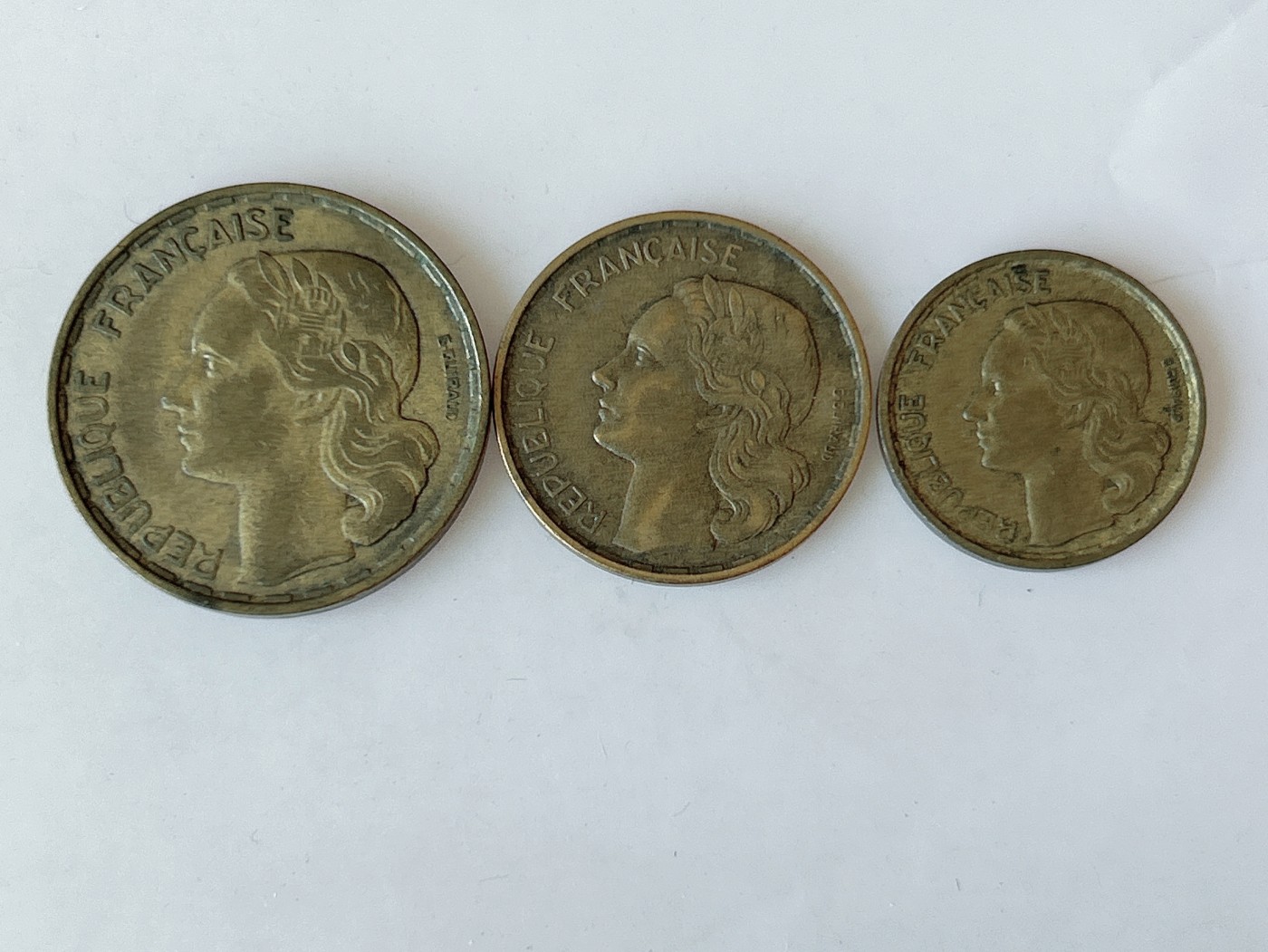 第一海外回流一元起拍收藏 散币专场 第82期 法国1952年铜币3枚