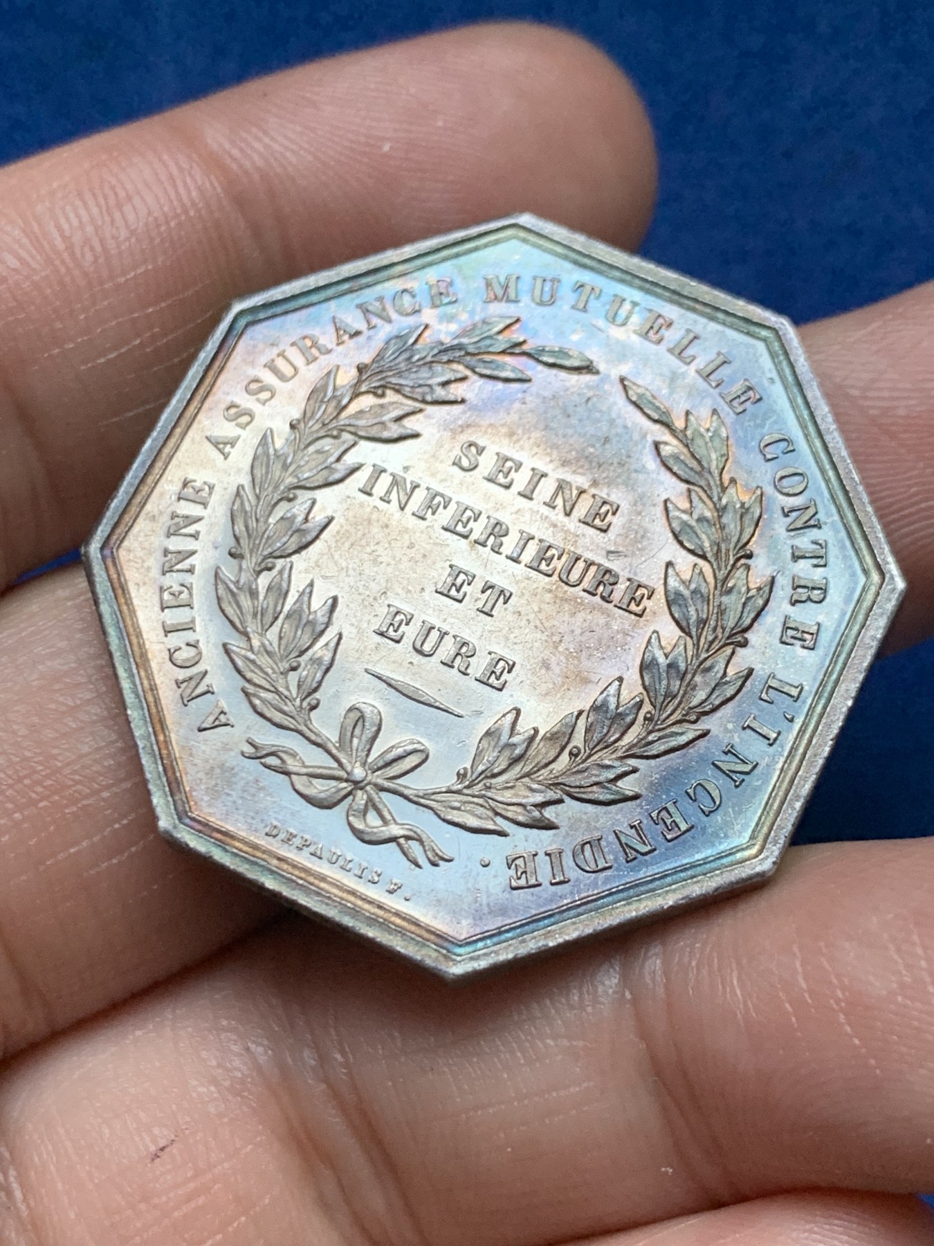 《竞宝斋》第262场-周日，周一，周二 3场连拍 (全场包邮) 法国八角银质jeton，大版的凤凰，塞纳河火灾保险公司，23.30g，36.3mm，蜜蜂边铭