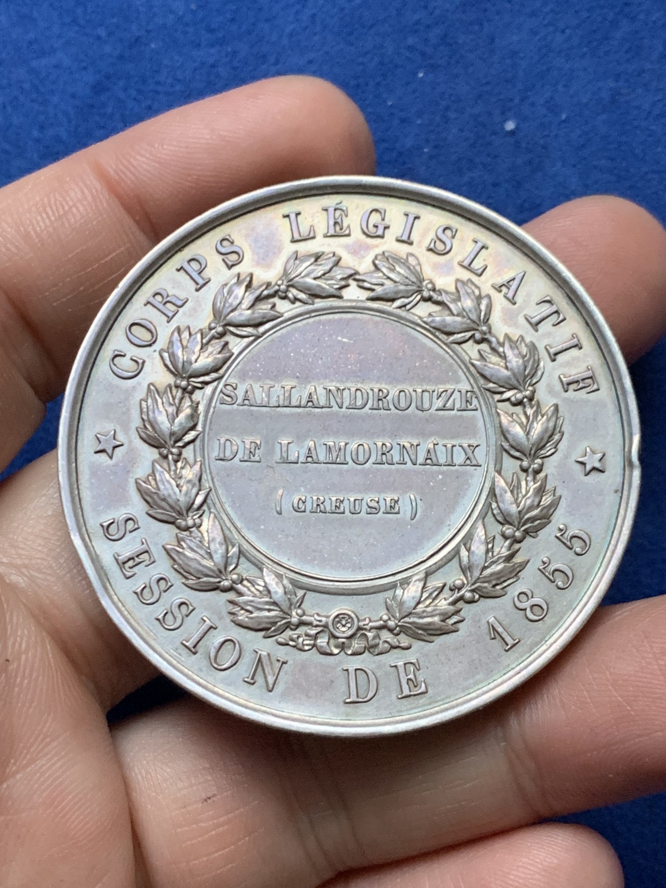 《竞宝斋》第262场-周日，周一，周二 3场连拍 (全场包邮) 法国第二帝国立法机构纪念银章，65.61g，50.6mm，手指边铭