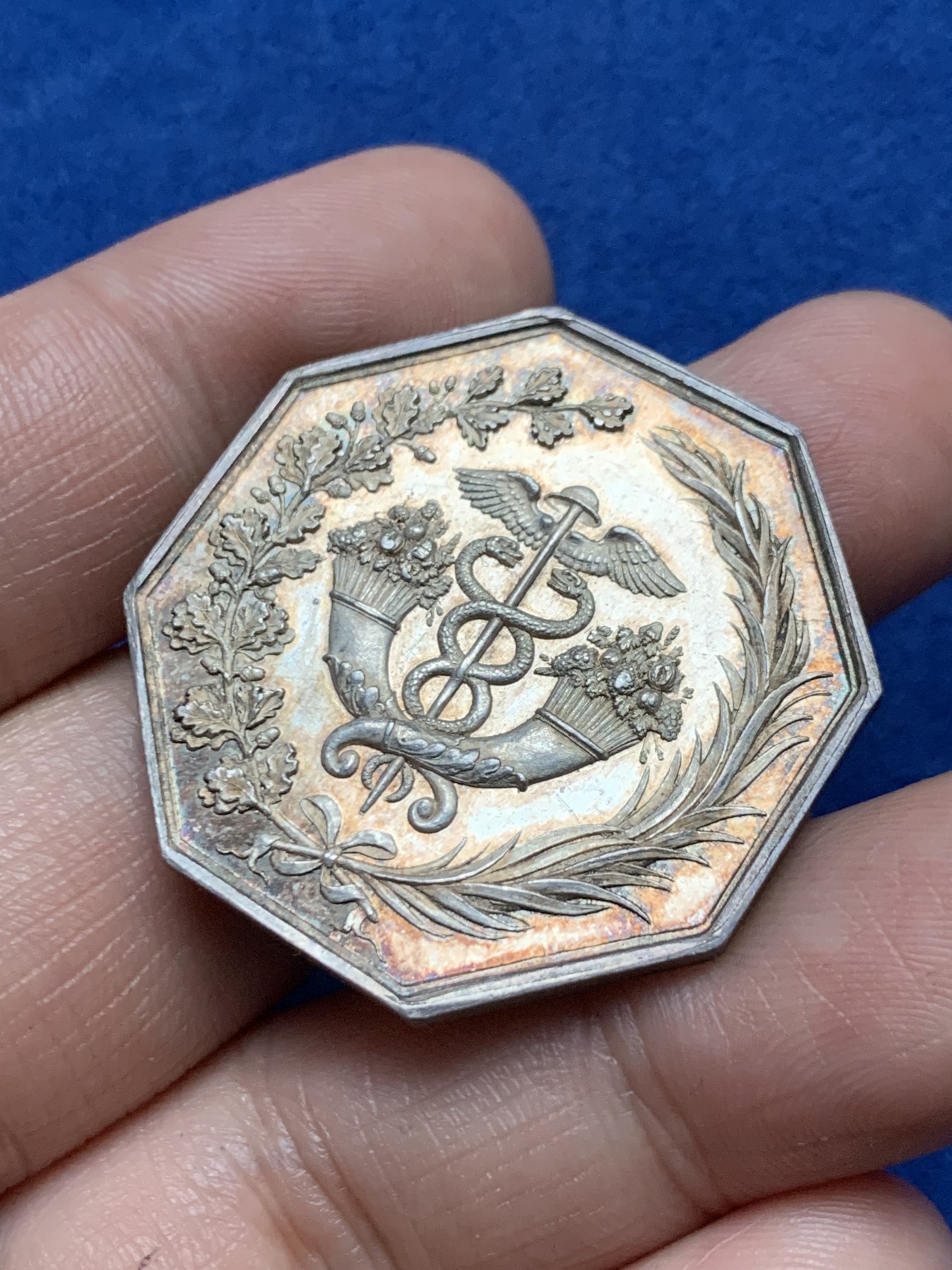 《竞宝斋》第262场-周日，周一，周二 3场连拍 (全场包邮) 法国波尔多银行八角银质代币，16.92g，34.8mm，1842-1845船首边铭