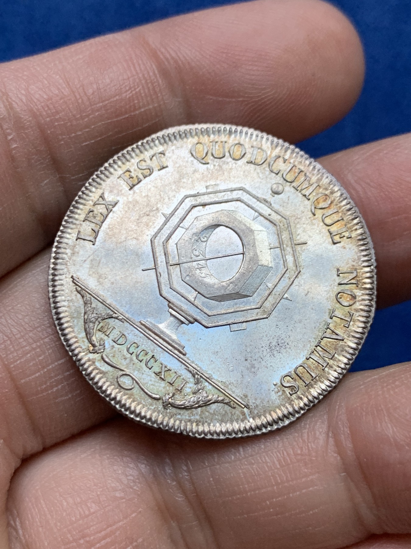 《竞宝斋》第262场-周日，周一，周二 3场连拍 (全场包邮) 法国1812年里昂公证人银质代用币，12.25g，32.5mm，早期无边铭