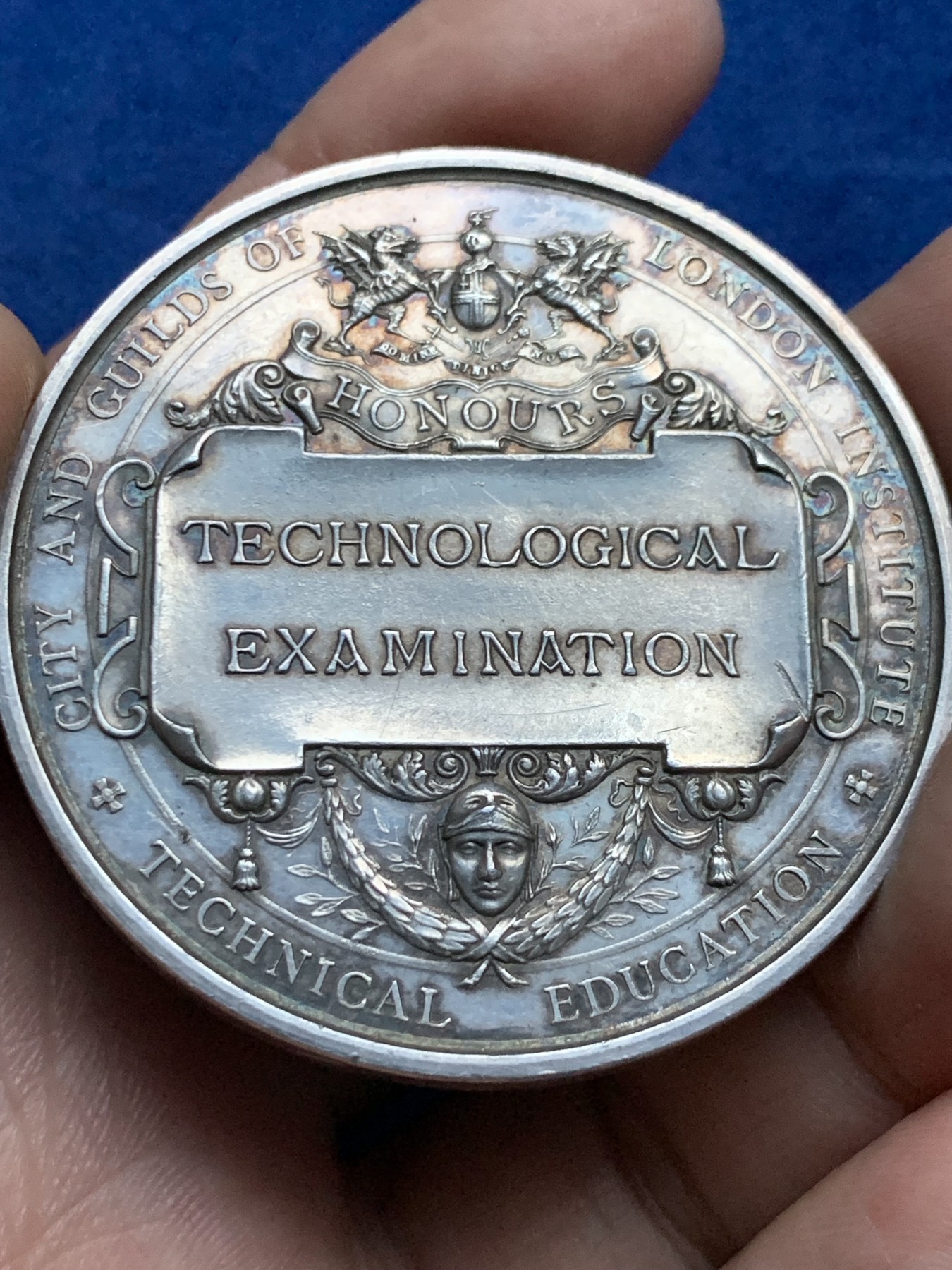 《竞宝斋》第262场-周日，周一，周二 3场连拍 (全场包邮) 英国1897年伦敦城市行业协会银质奖章，威尔士亲王，未来的爱德华七世，74.8g，51.2mm