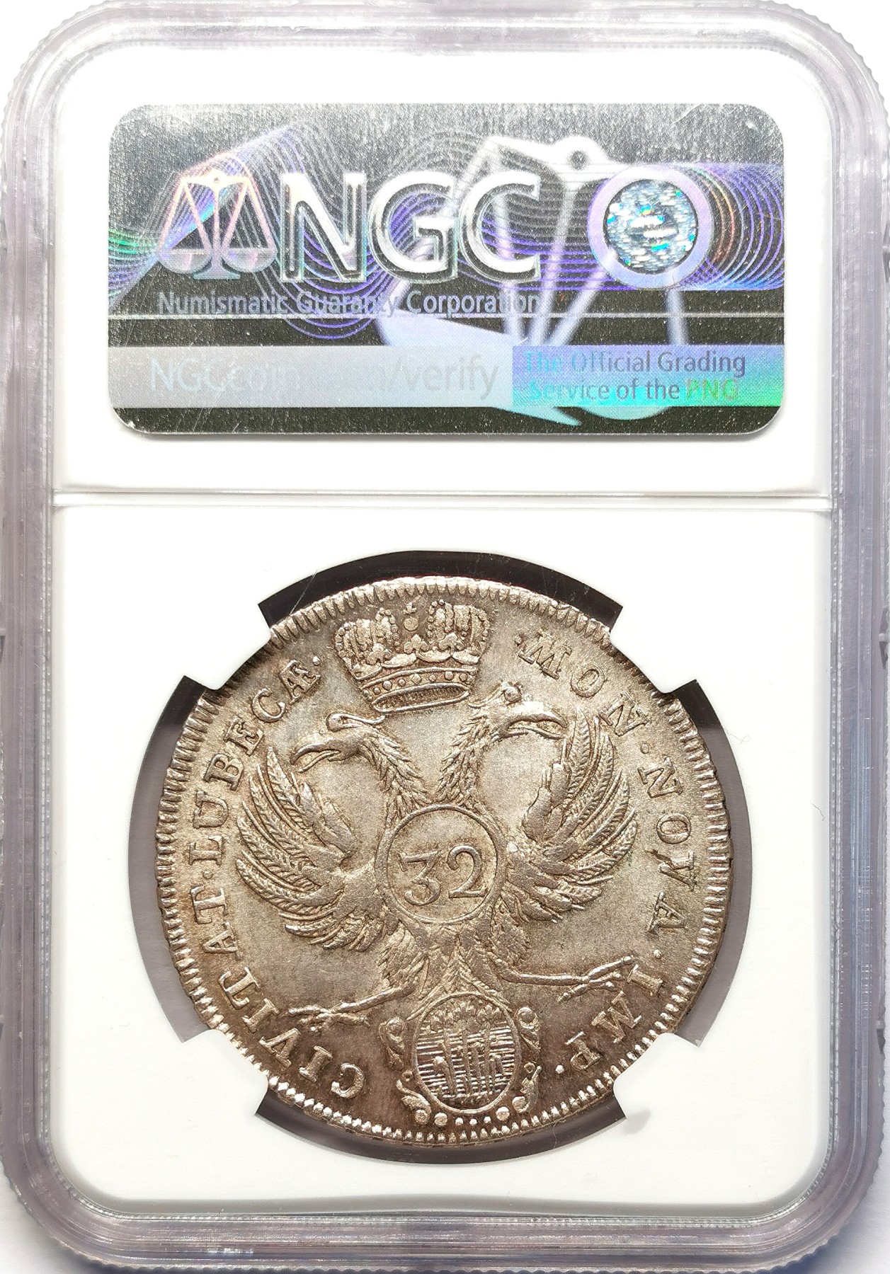 凡希社世界钱币微拍第二百六十六期 荐！1758JJJ帝国自由市吕贝克32先令（2/3泰勒）大银NGC-MS64，稀有的改版鹰型，淡紫罗兰彩，N唯一最高分！