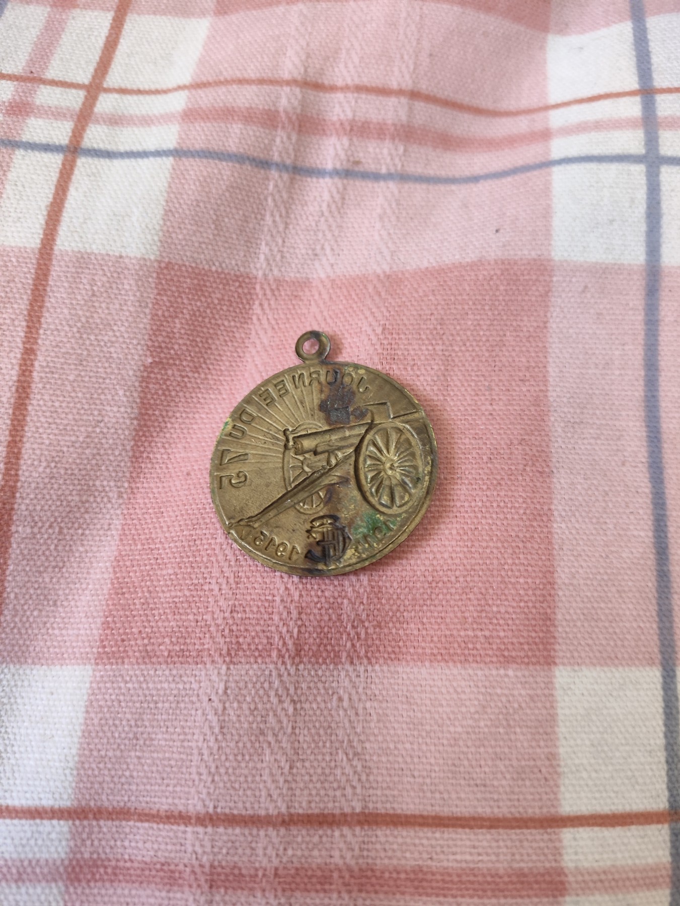 仁孝堂徽章红藏拍卖(第四场) 法国一战纪念章 法75火炮为题材 薄铜冲压制成