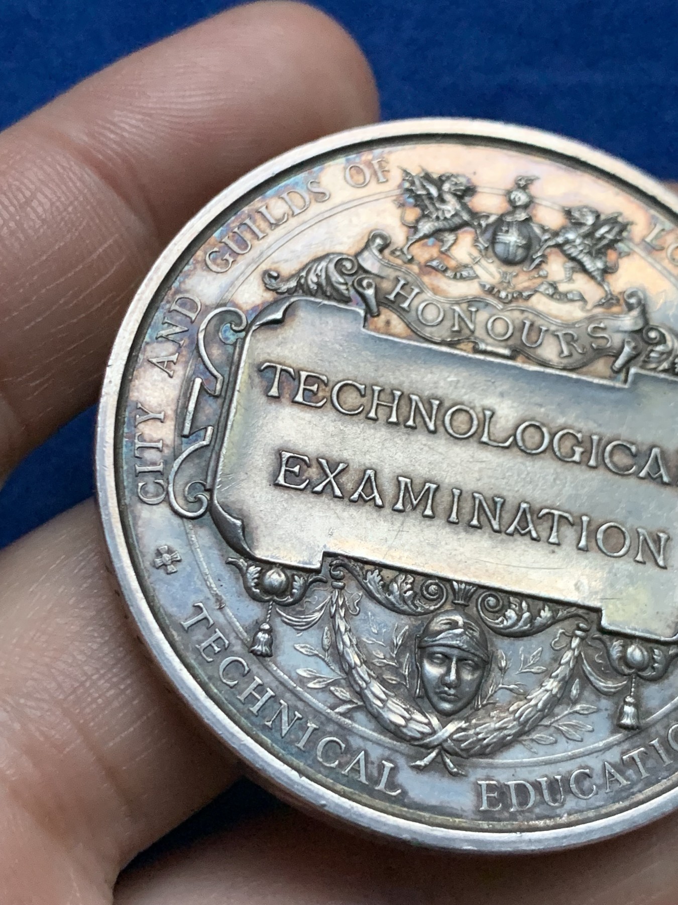 《竞宝斋》第262场-周日，周一，周二 3场连拍 (全场包邮) 英国1897年伦敦城市行业协会银质奖章，威尔士亲王，未来的爱德华七世，74.8g，51.2mm