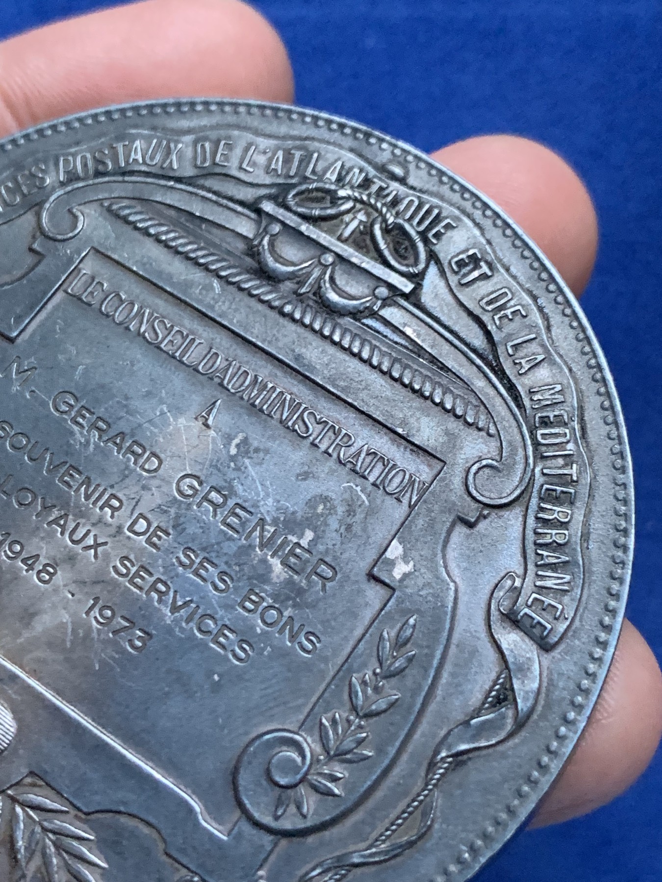 《竞宝斋》第262场-周日，周一，周二 3场连拍 (全场包邮) 法国跨大西洋运输公司银章，航海和商业之神围绕着椭圆的船，女神后面是连接大西洋彼岸的纽约自由女神，165.35g，68mm，边铭：密涅瓦厂标+ARGENT，含银95%