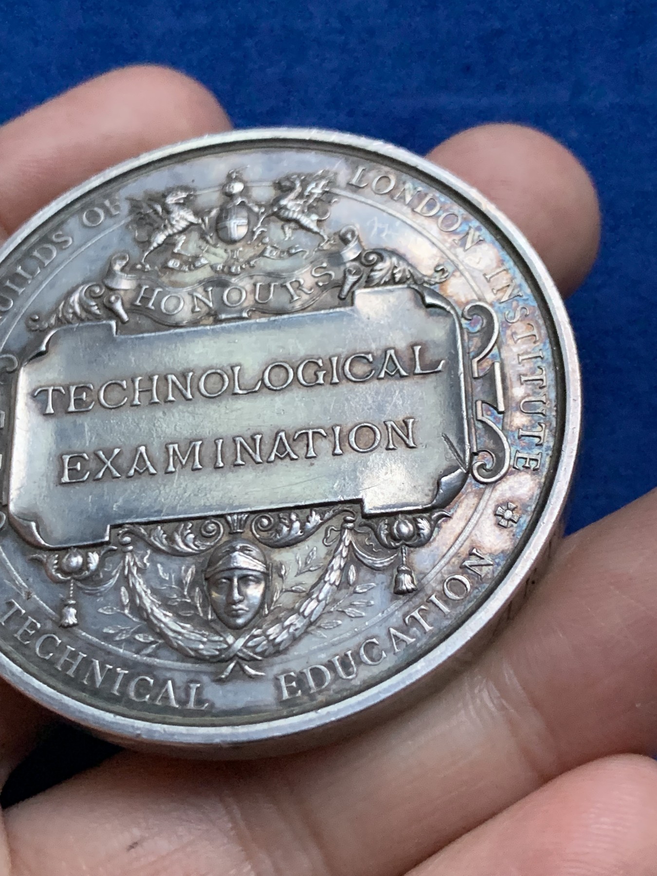 《竞宝斋》第262场-周日，周一，周二 3场连拍 (全场包邮) 英国1897年伦敦城市行业协会银质奖章，威尔士亲王，未来的爱德华七世，74.8g，51.2mm