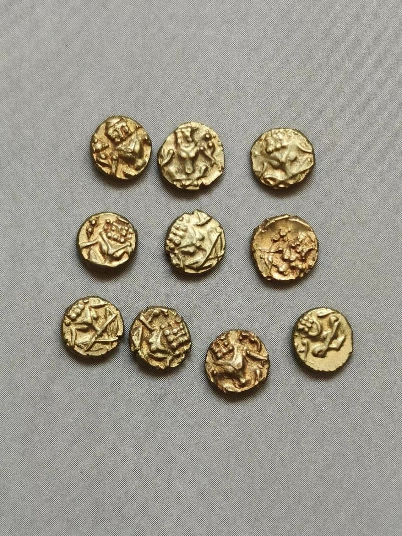 熊太乐钱币拍卖第2场 古印度狮面人身法南小金币10个