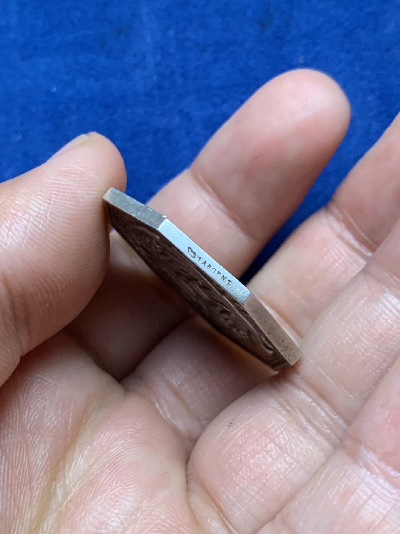 《竞宝斋》第262场-周日，周一，周二 3场连拍 (全场包邮) 法国勒阿弗尔商会八角银章，16.60g，32.2mm，边铭：丰饶角1ARGENT