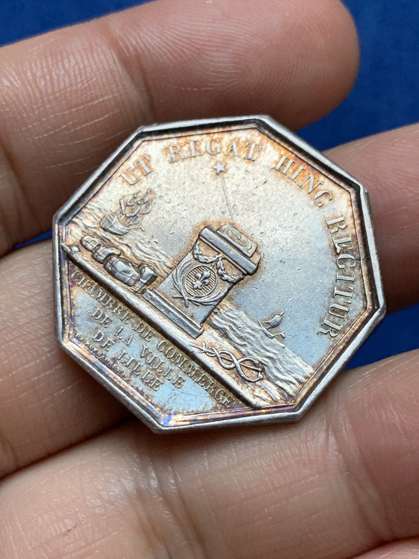 《竞宝斋》第262场-周日，周一，周二 3场连拍 (全场包邮) 法国里尔商会JETON银质八角，直径30.5毫米 重量12.78克，边铭：早期光边