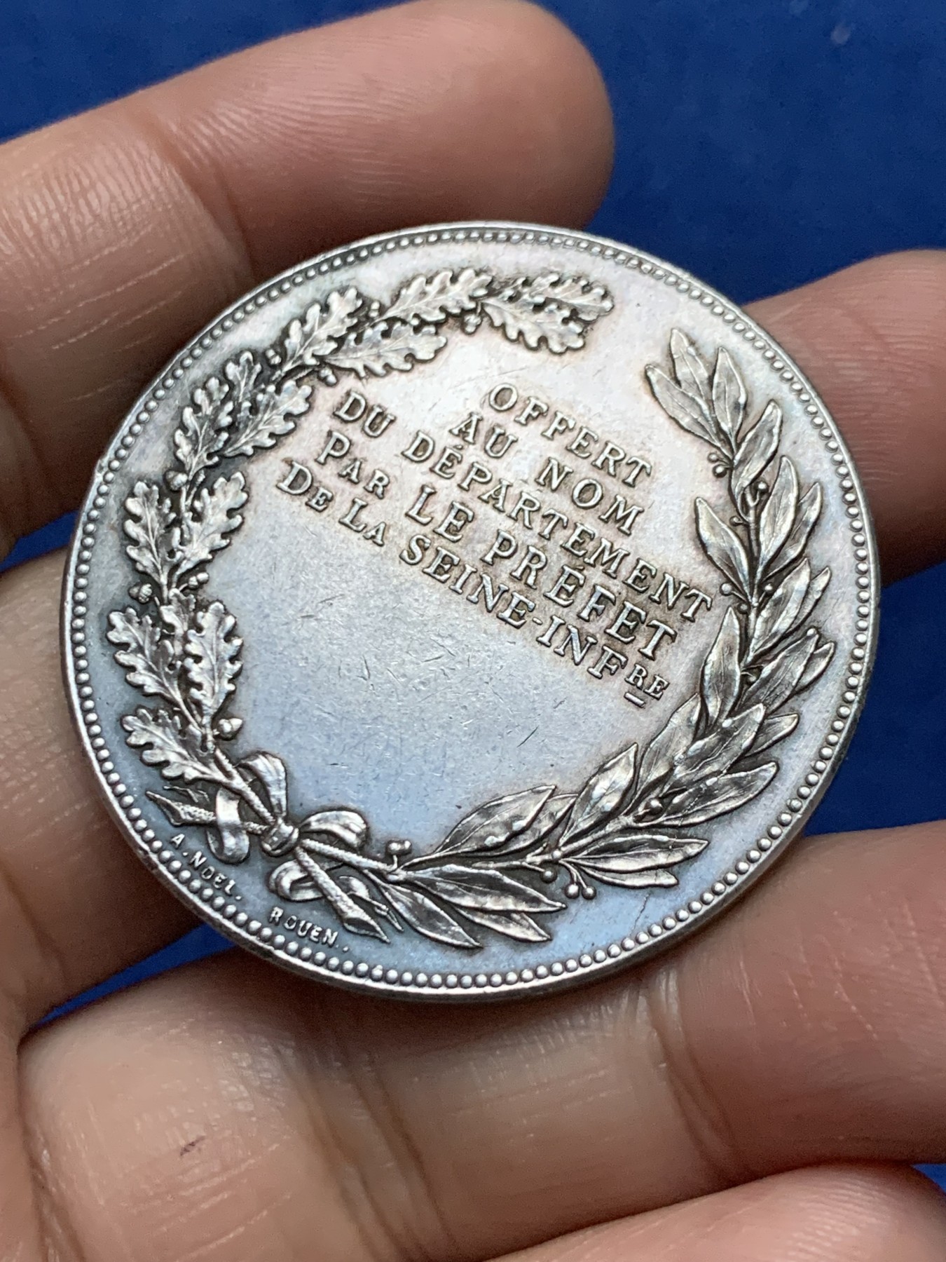 《竞宝斋》第262场-周日，周一，周二 3场连拍 (全场包邮) 法国银章，由下塞纳省省长提供，37.95g，41.5mm，丰饶角边铭