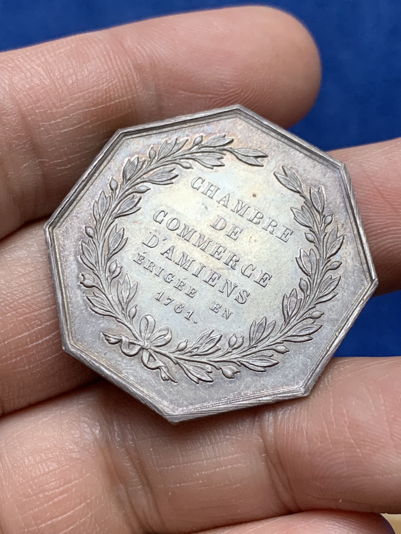 《竞宝斋》第262场-周日，周一，周二 3场连拍 (全场包邮) 法国八角银章，亚眠商会，17.15g，34.2mm，丰饶角边铭