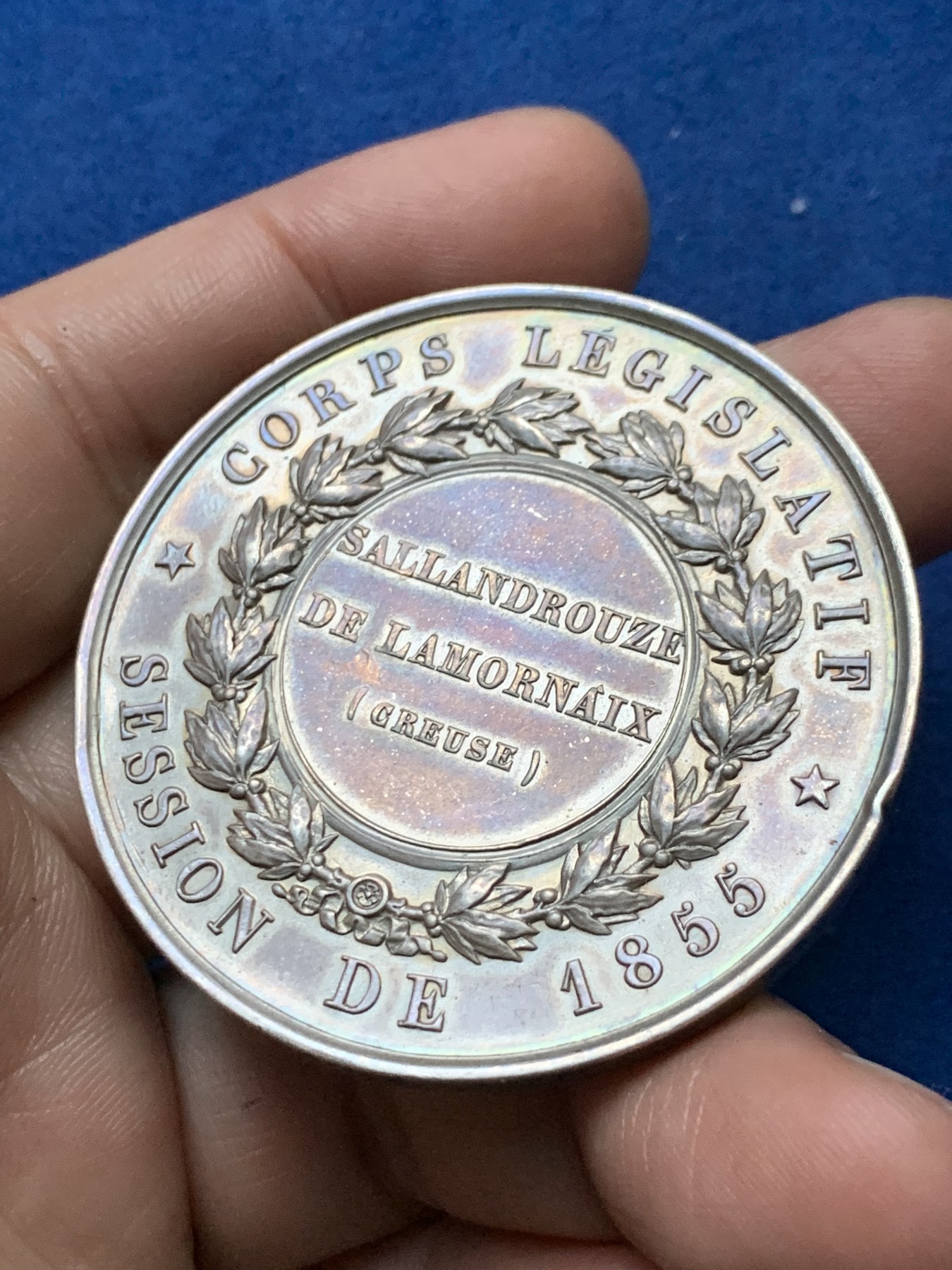 《竞宝斋》第262场-周日，周一，周二 3场连拍 (全场包邮) 法国第二帝国立法机构纪念银章，65.61g，50.6mm，手指边铭