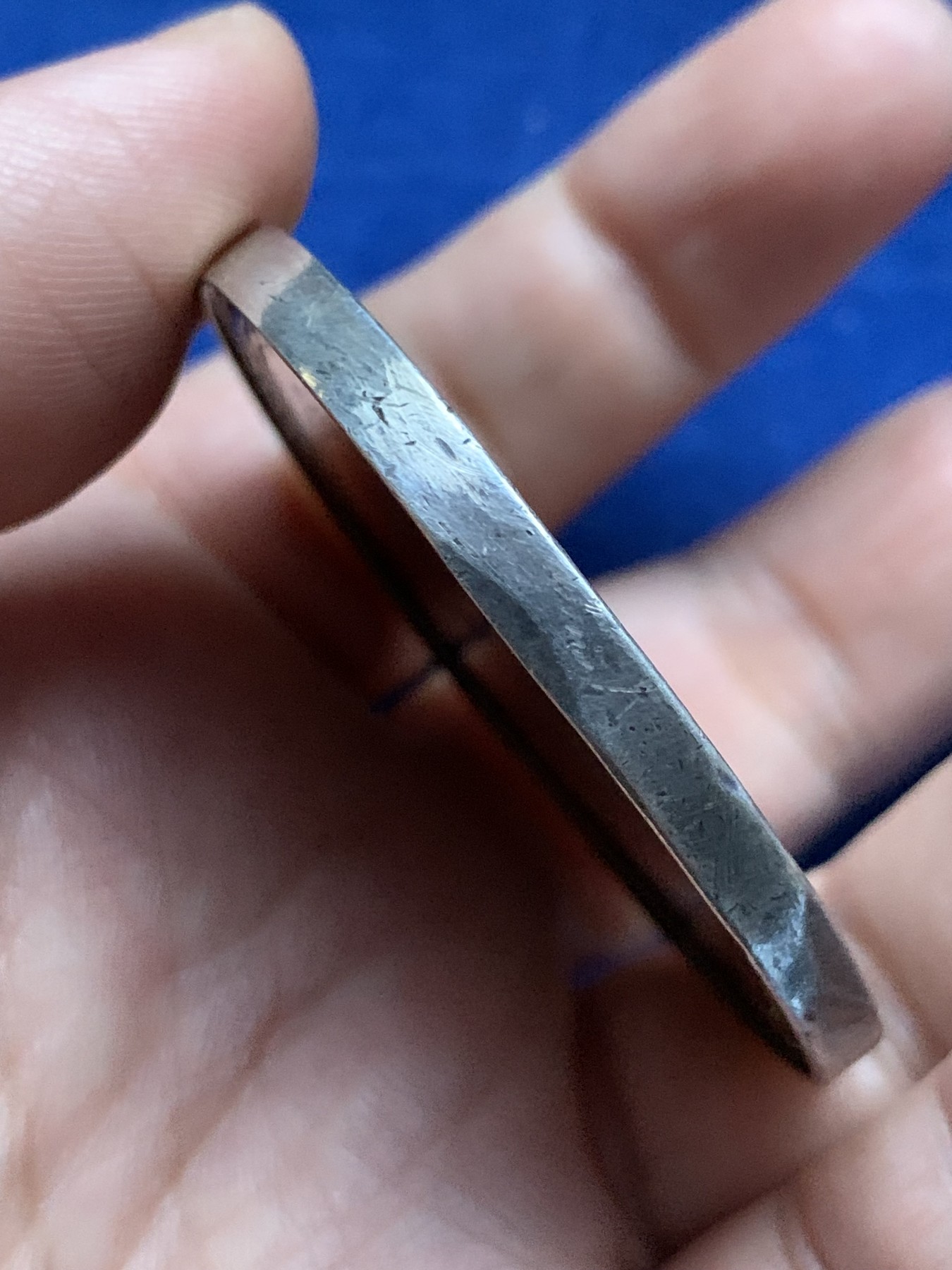 《竞宝斋》第262场-周日，周一，周二 3场连拍 (全场包邮) 英国1869年布莱顿专有语法和商业学校银质奖章，58.93g，51.2mm，磕碰