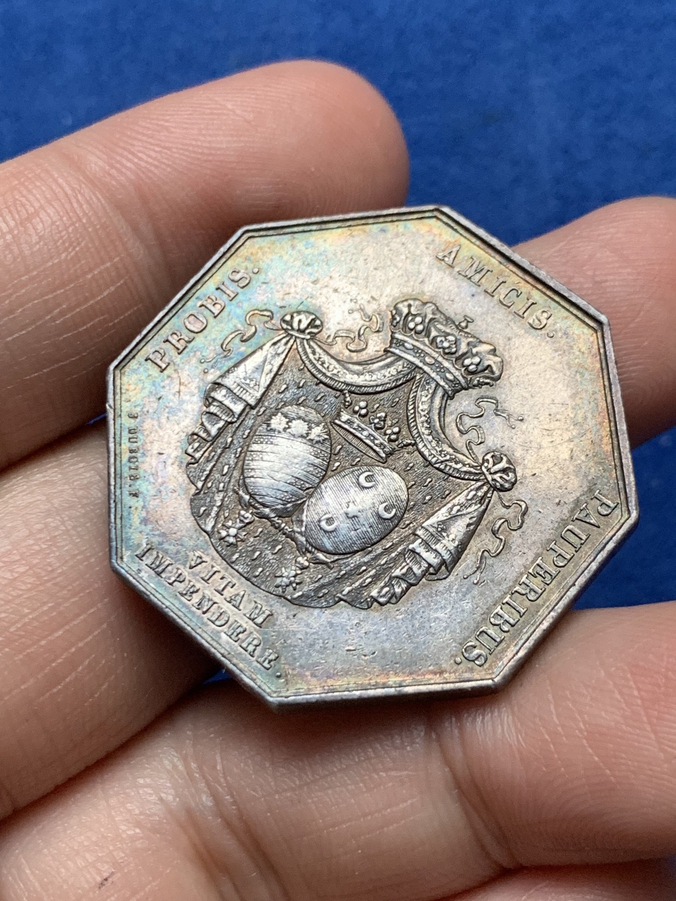 《竞宝斋》第262场-周日，周一，周二 3场连拍 (全场包邮) 法国八角银章，厄尔-卢瓦尔省博纳瓦尔的Aligre医院景观，19.17g，34.3mm，早期无边铭