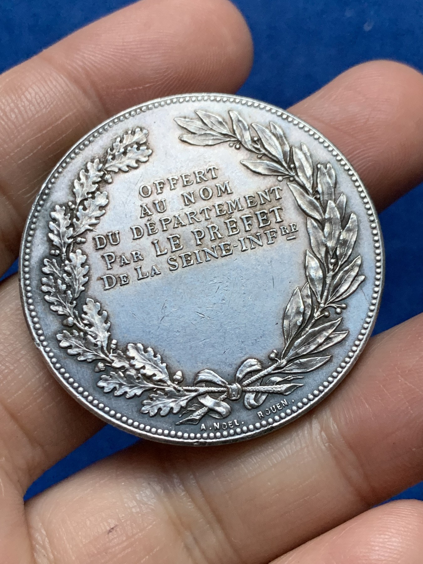 《竞宝斋》第262场-周日，周一，周二 3场连拍 (全场包邮) 法国银章，由下塞纳省省长提供，37.95g，41.5mm，丰饶角边铭