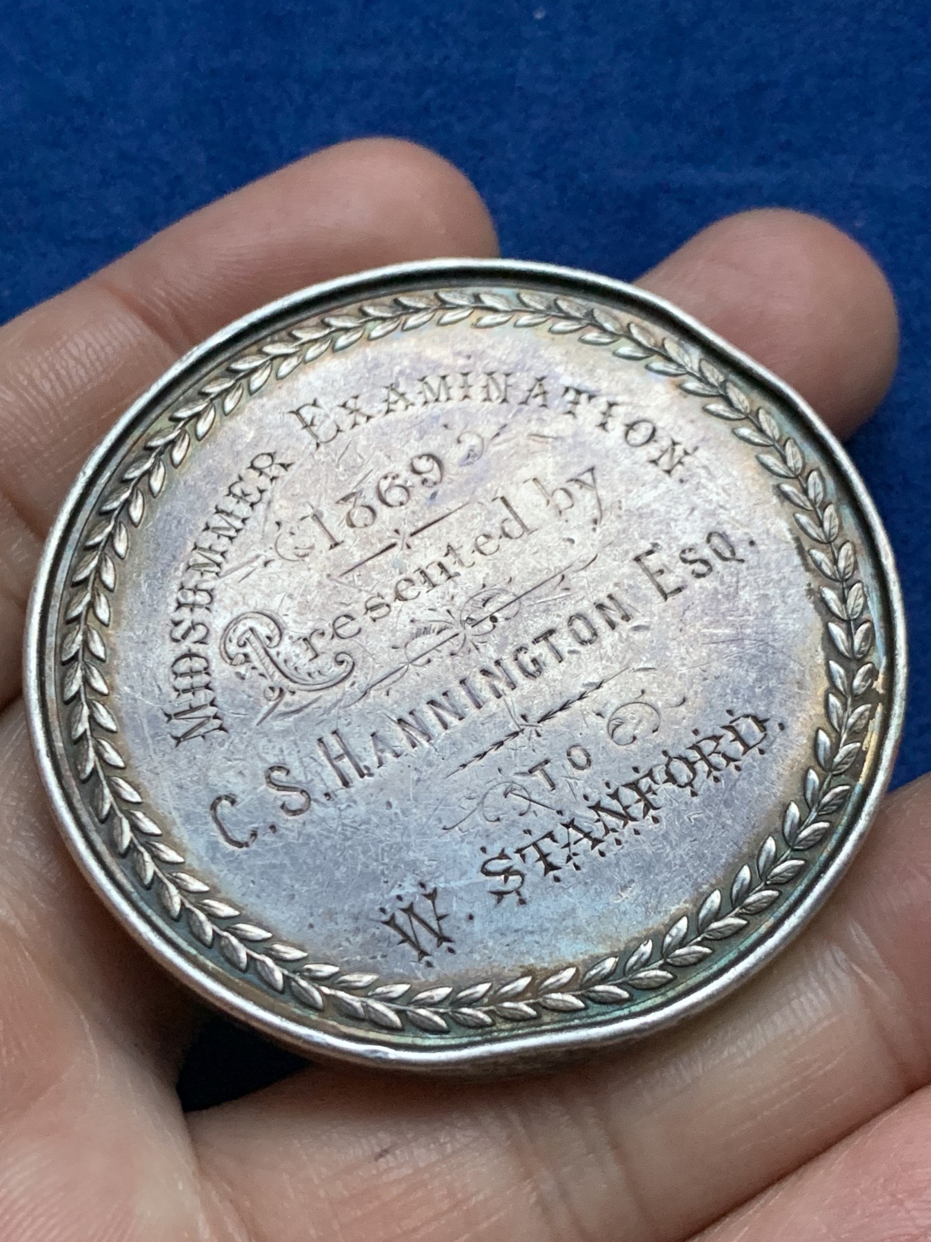 《竞宝斋》第262场-周日，周一，周二 3场连拍 (全场包邮) 英国1869年布莱顿专有语法和商业学校银质奖章，58.93g，51.2mm，磕碰