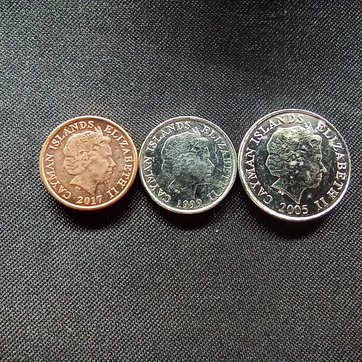 邮泉阁限时拍卖第三场 英国硬币专场 英国伊丽莎白二世加曼群岛3枚