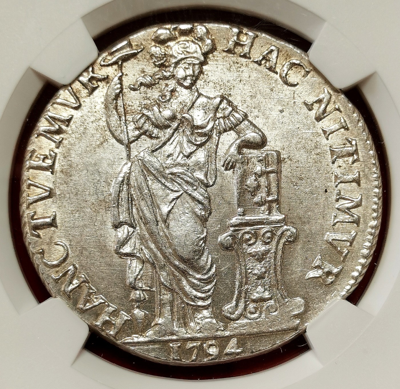 凡希社世界钱币微拍第二百六十六期 荐！1794联省共和国西弗里斯兰雅典娜3盾大银NGC-MS62，银光品，质感一流，系列关门年份！请参考视频。