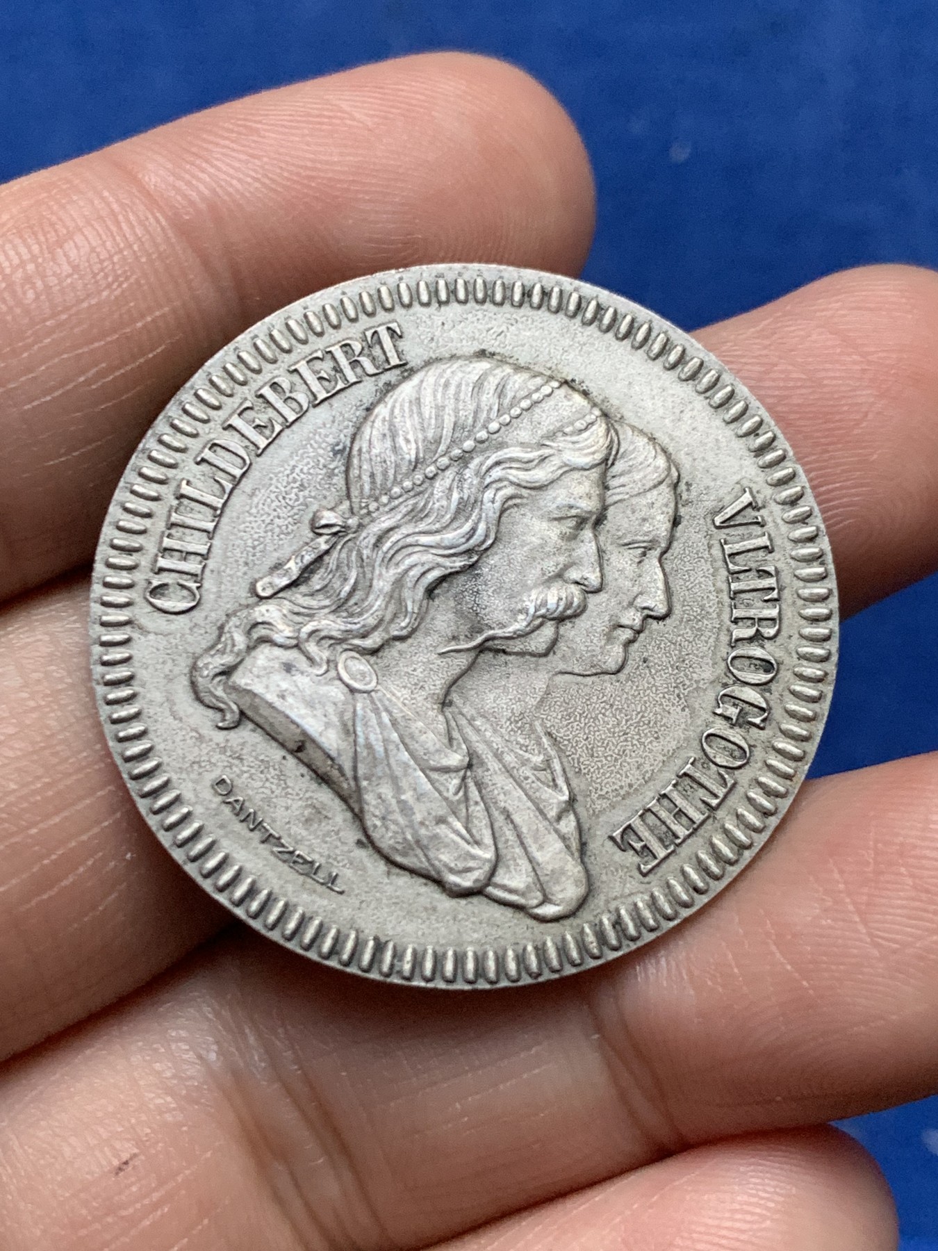 《竞宝斋》第262场-周日，周一，周二 3场连拍 (全场包邮) 法国里昂民用医院银质代币，21.39g，36.2mm，丰饶角2ARGENT银标，含银0.800