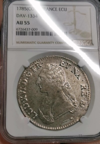 凡希社世界钱币微拍第二百六十六期 1785法国路易十六埃居大银NGC-AU55，灰彩全深打，实物状态极佳，请参考视频！