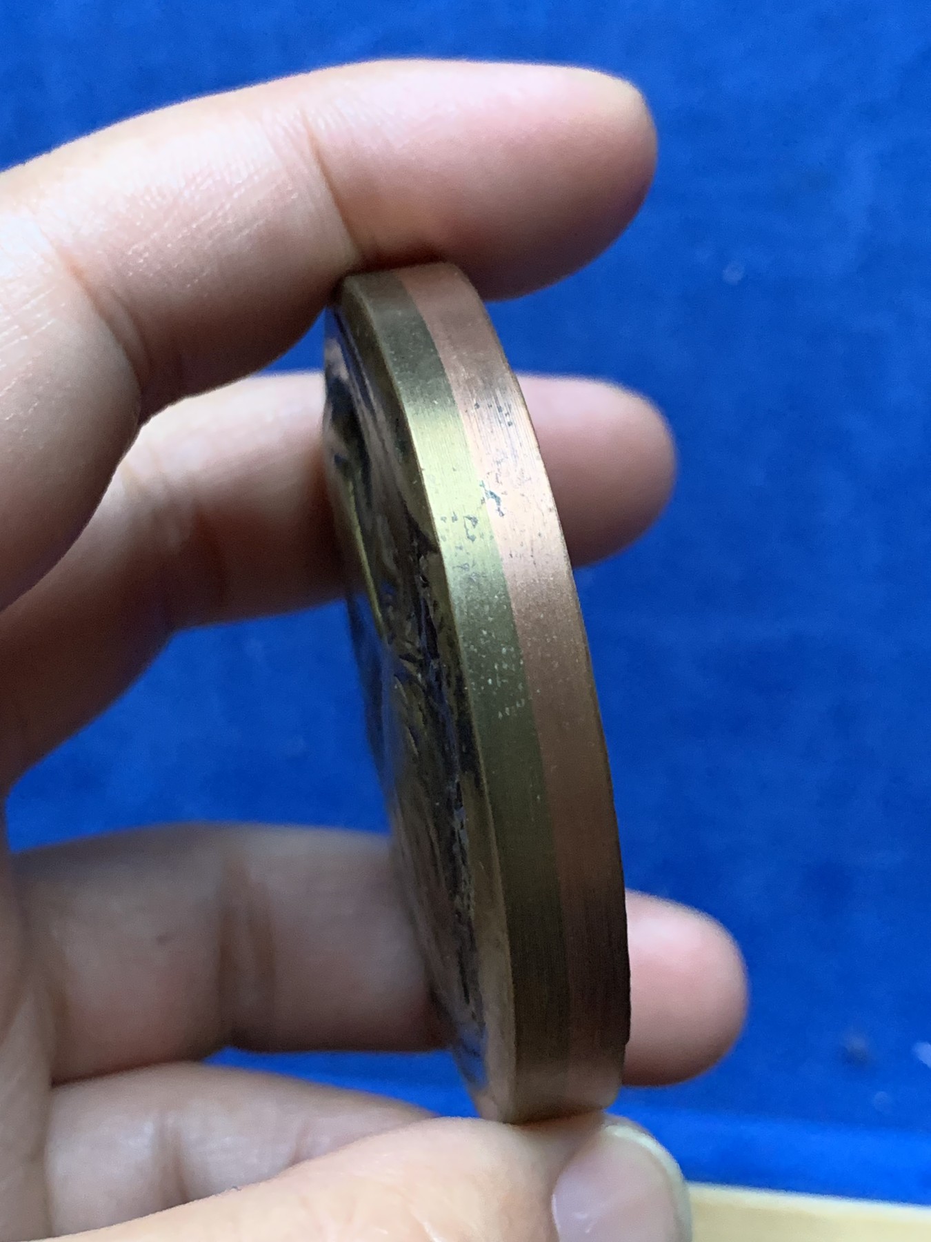 《竞宝斋》第262场-周日，周一，周二 3场连拍 (全场包邮) 中国双色猴年铜章，黄铜与紫铜，197.52g，59.5mm