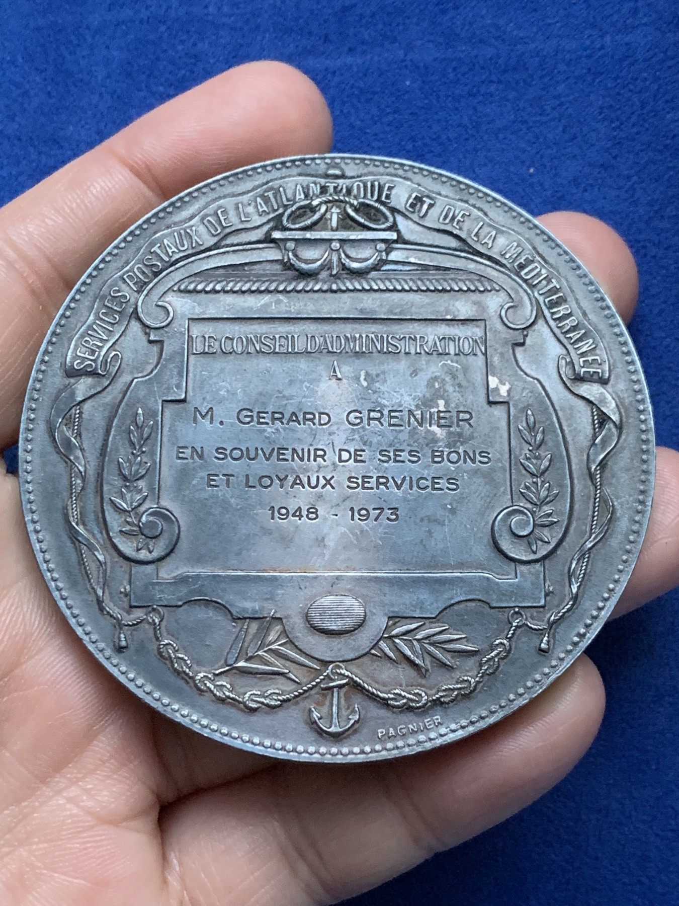 《竞宝斋》第262场-周日，周一，周二 3场连拍 (全场包邮) 法国跨大西洋运输公司银章，航海和商业之神围绕着椭圆的船，女神后面是连接大西洋彼岸的纽约自由女神，165.35g，68mm，边铭：密涅瓦厂标+ARGENT，含银95%