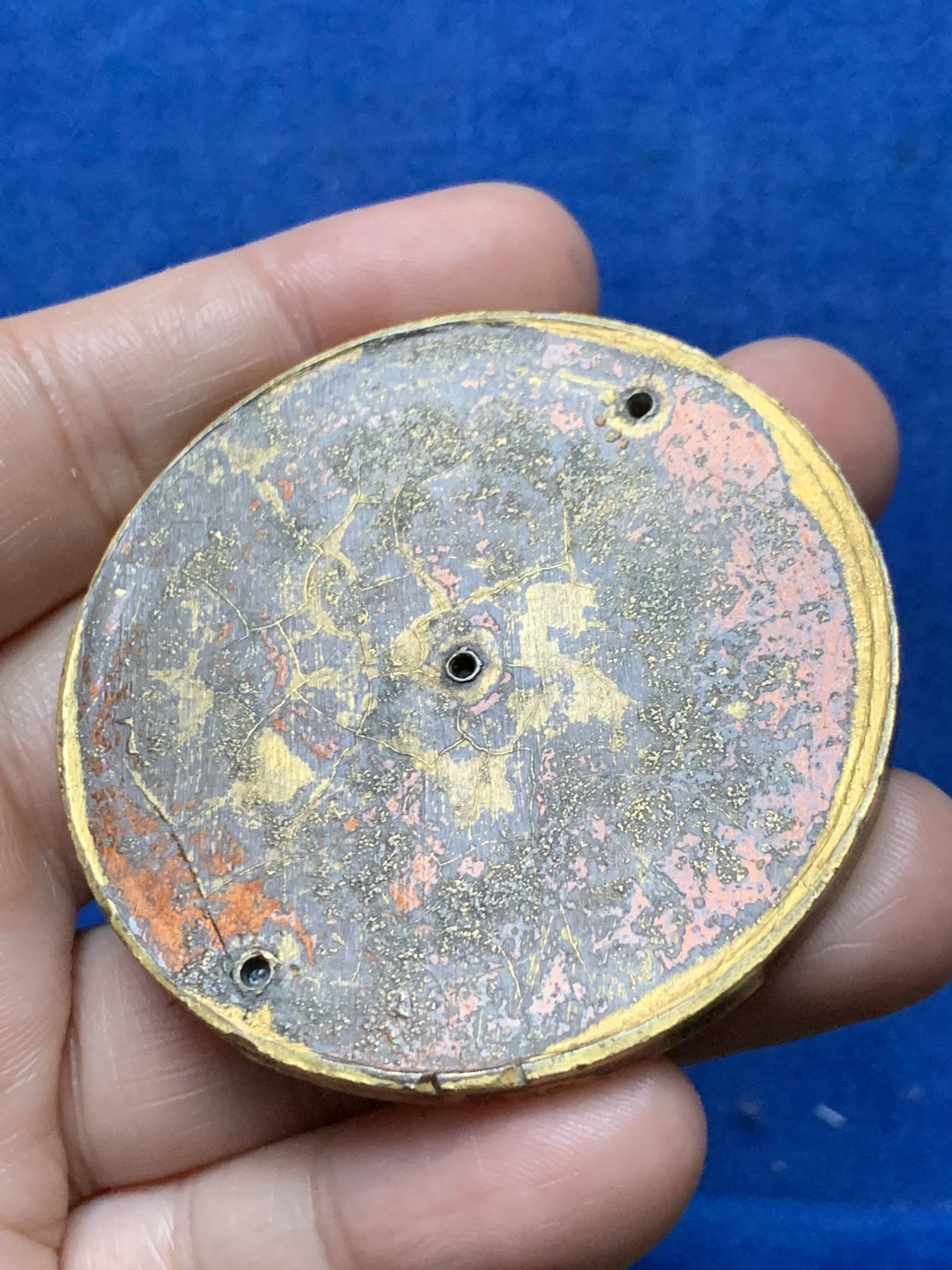 《竞宝斋》第262场-周日，周一，周二 3场连拍 (全场包邮) 法国路易十四鎏金单面铜章，77.35g，56.5mm，蜜蜂边铭+红铜铜标