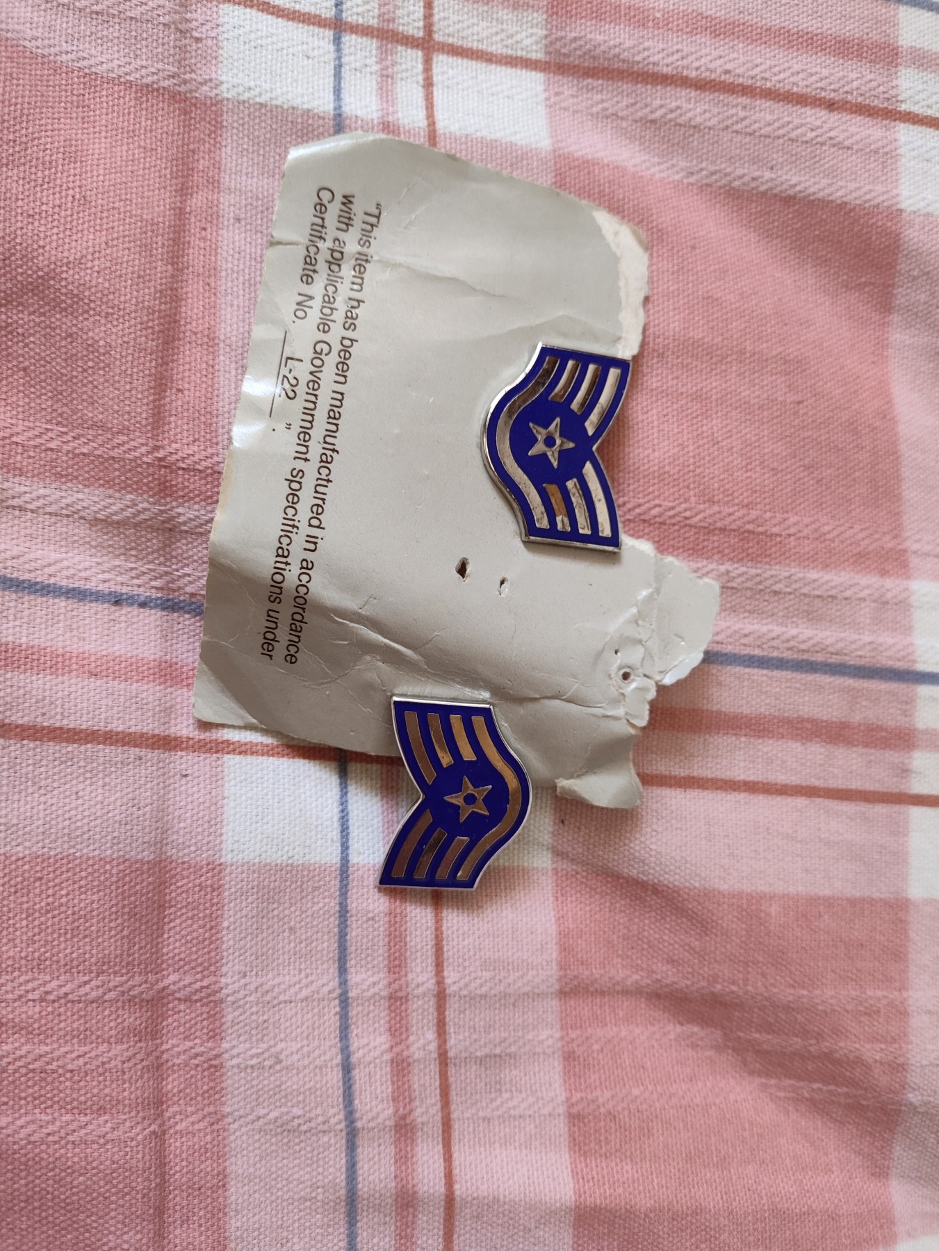 仁孝堂徽章红藏拍卖(第四场) 美国空军原品军衔领章一对