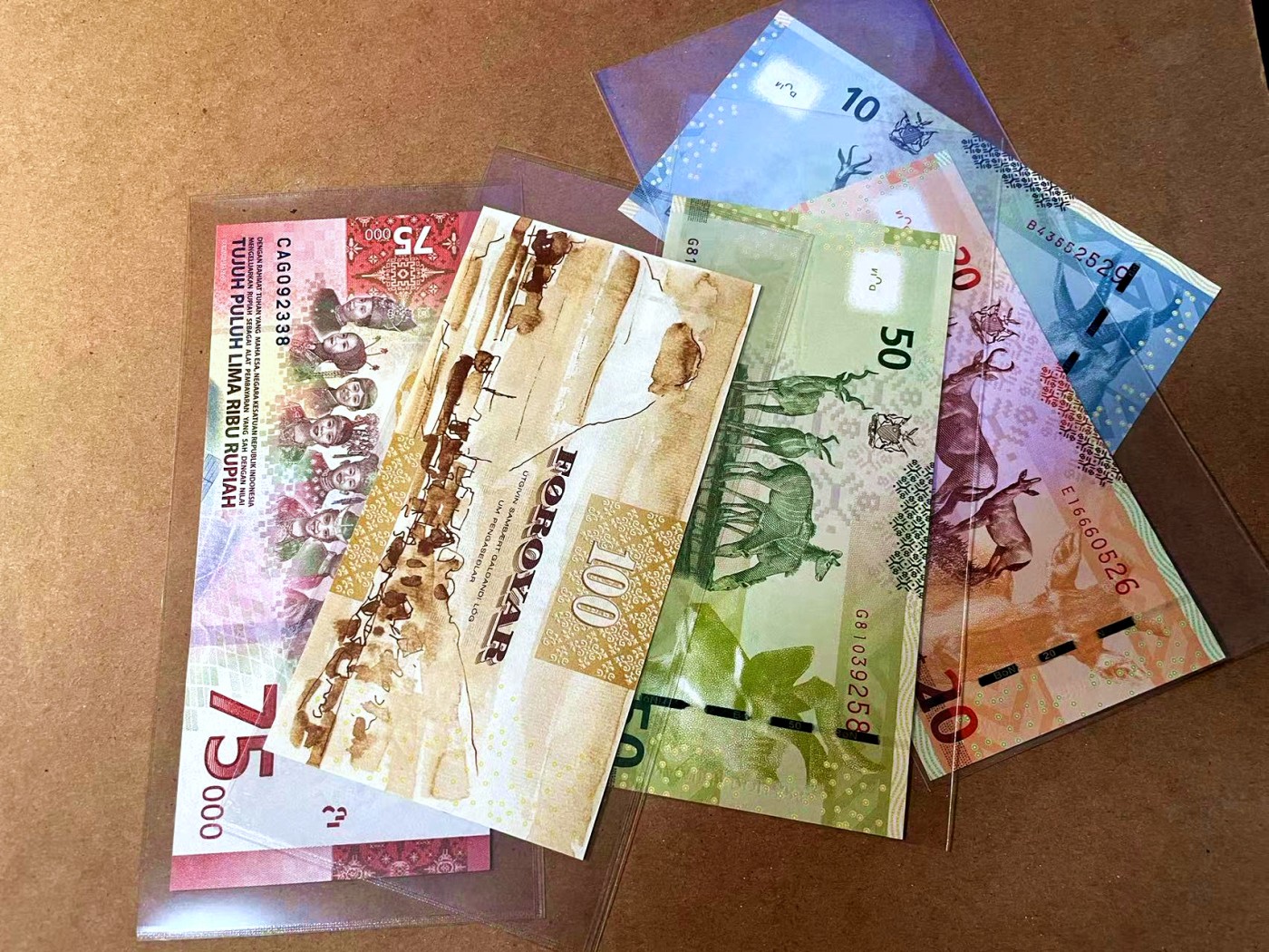 【Blue Auction】✨世界纸币精拍第464期【精】 【一组5张】纳米比亚10-50元、法罗群岛初版100克朗&印尼75000卢比纪念钞 全新UNC