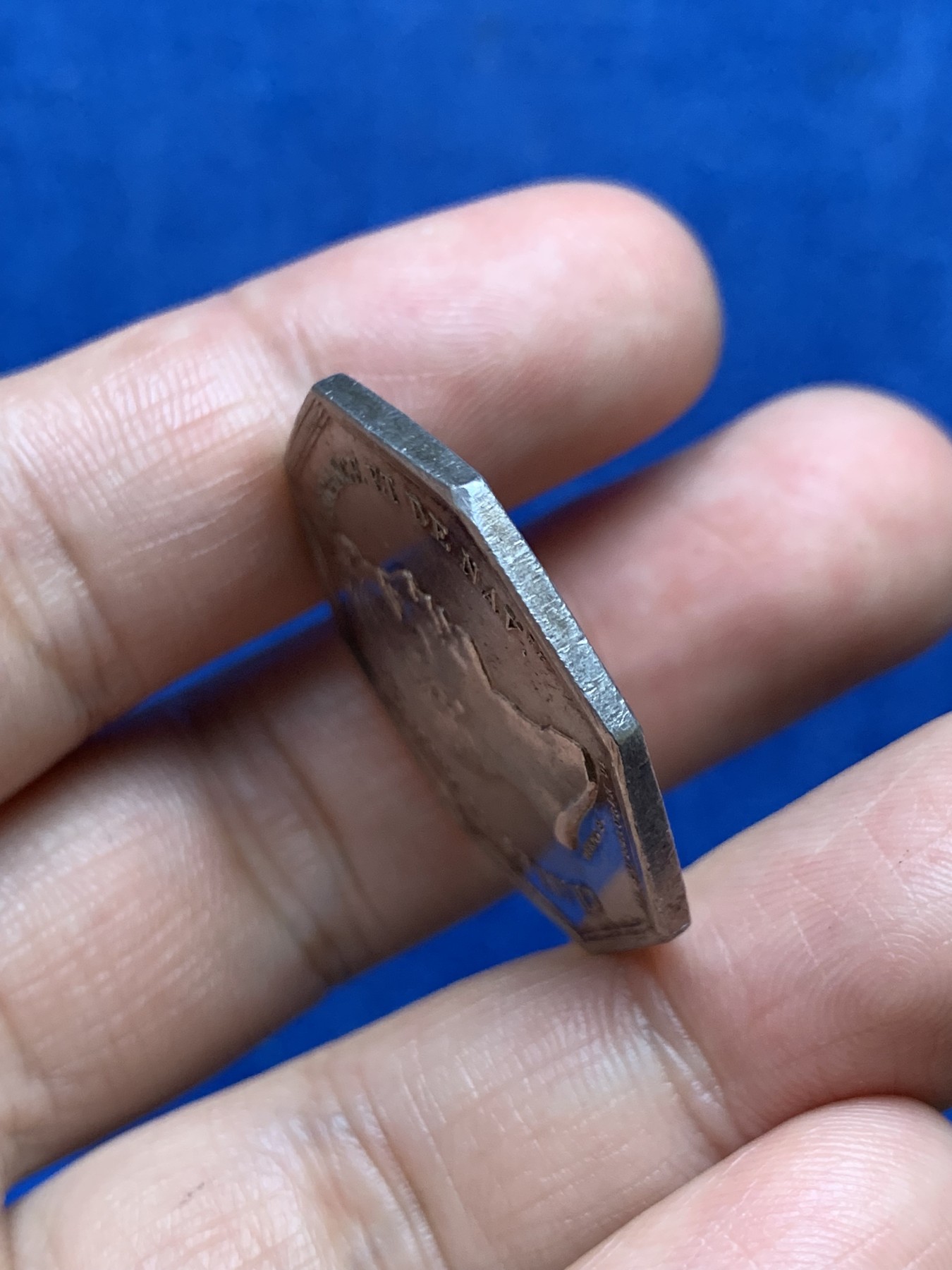 《竞宝斋》第262场-周日，周一，周二 3场连拍 (全场包邮) 法国里尔商会JETON银质八角，直径30.5毫米 重量12.78克，边铭：早期光边