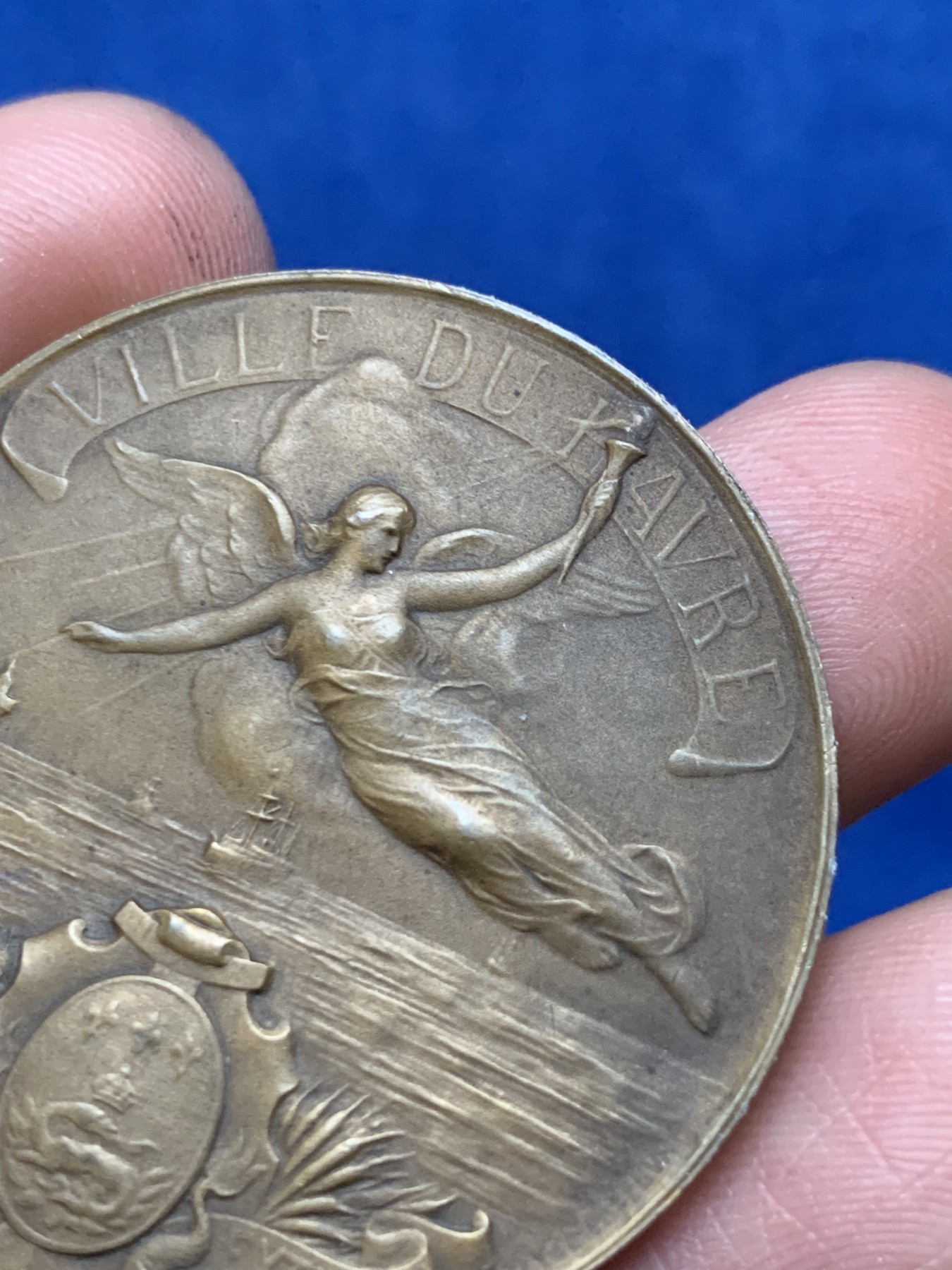 《竞宝斋》第262场-周日，周一，周二 3场连拍 (全场包邮) 法国勒阿弗尔市铜质奖章，32.32g，41mm，边铭+三角形+bronze