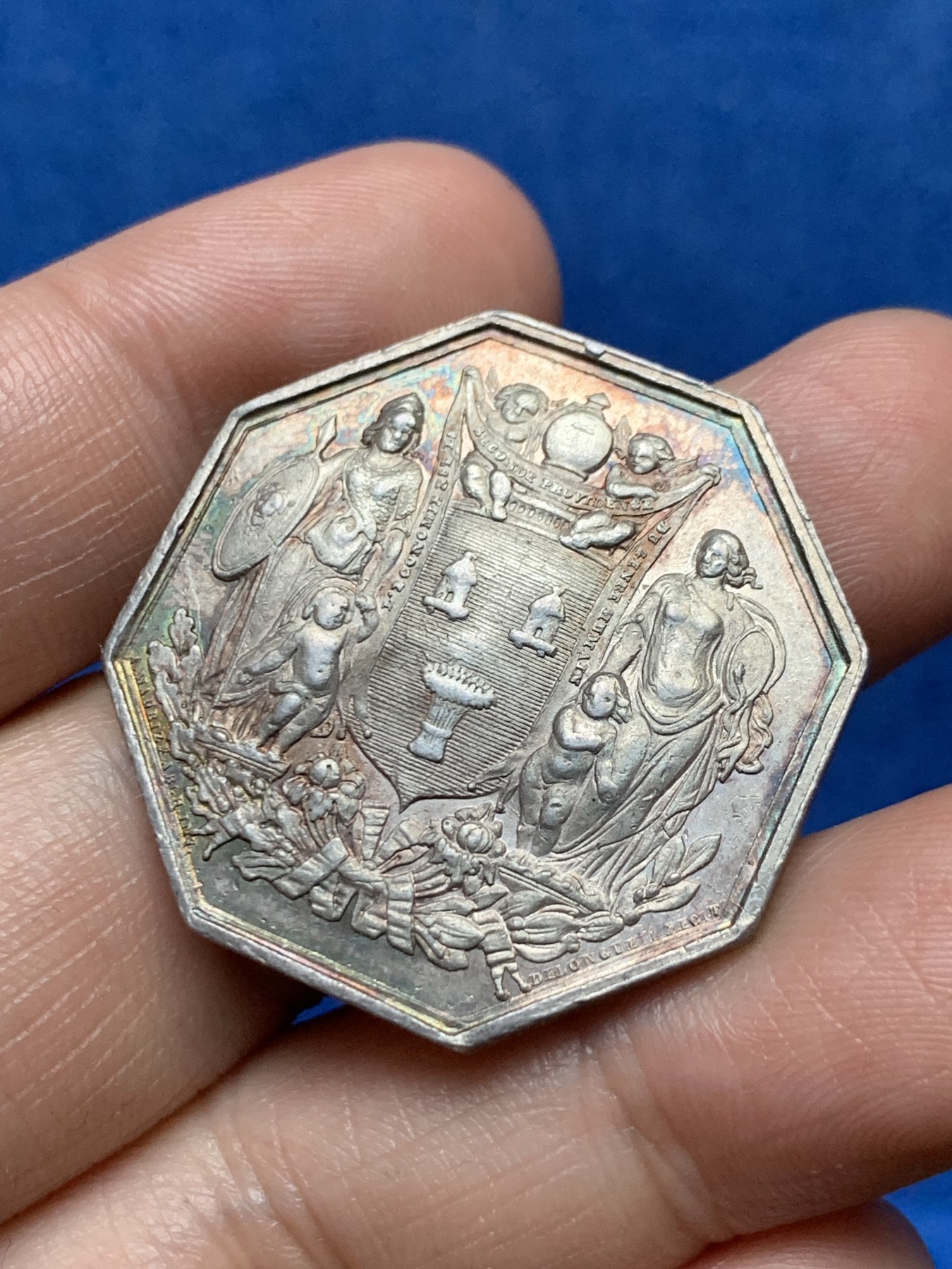 《竞宝斋》第262场-周日，周一，周二 3场连拍 (全场包邮) 法国经济互助人寿保险公司八角银章，15.83g，33.3mm，船首边铭