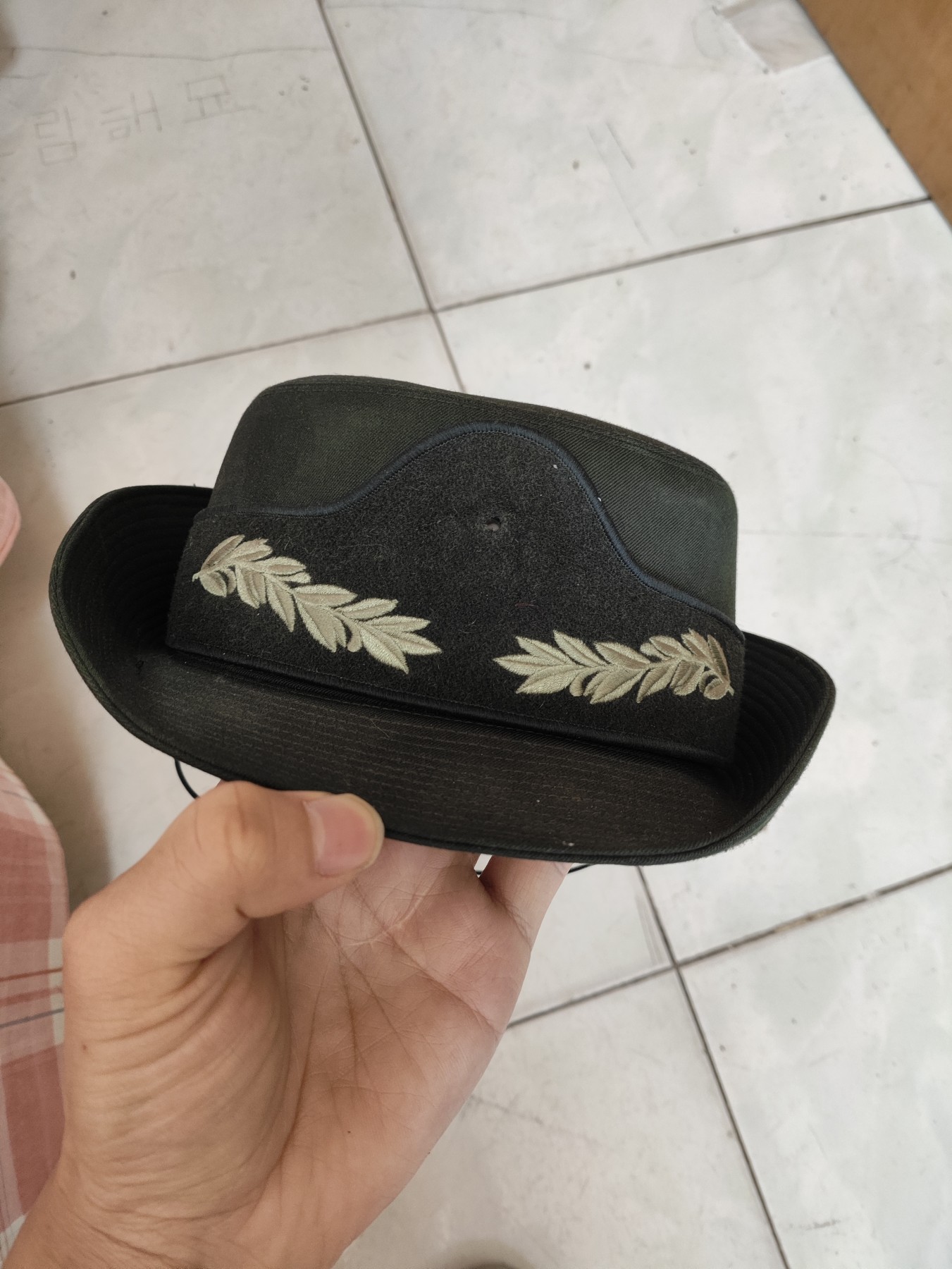 仁孝堂徽章红藏拍卖(第四场) 59头围女帽